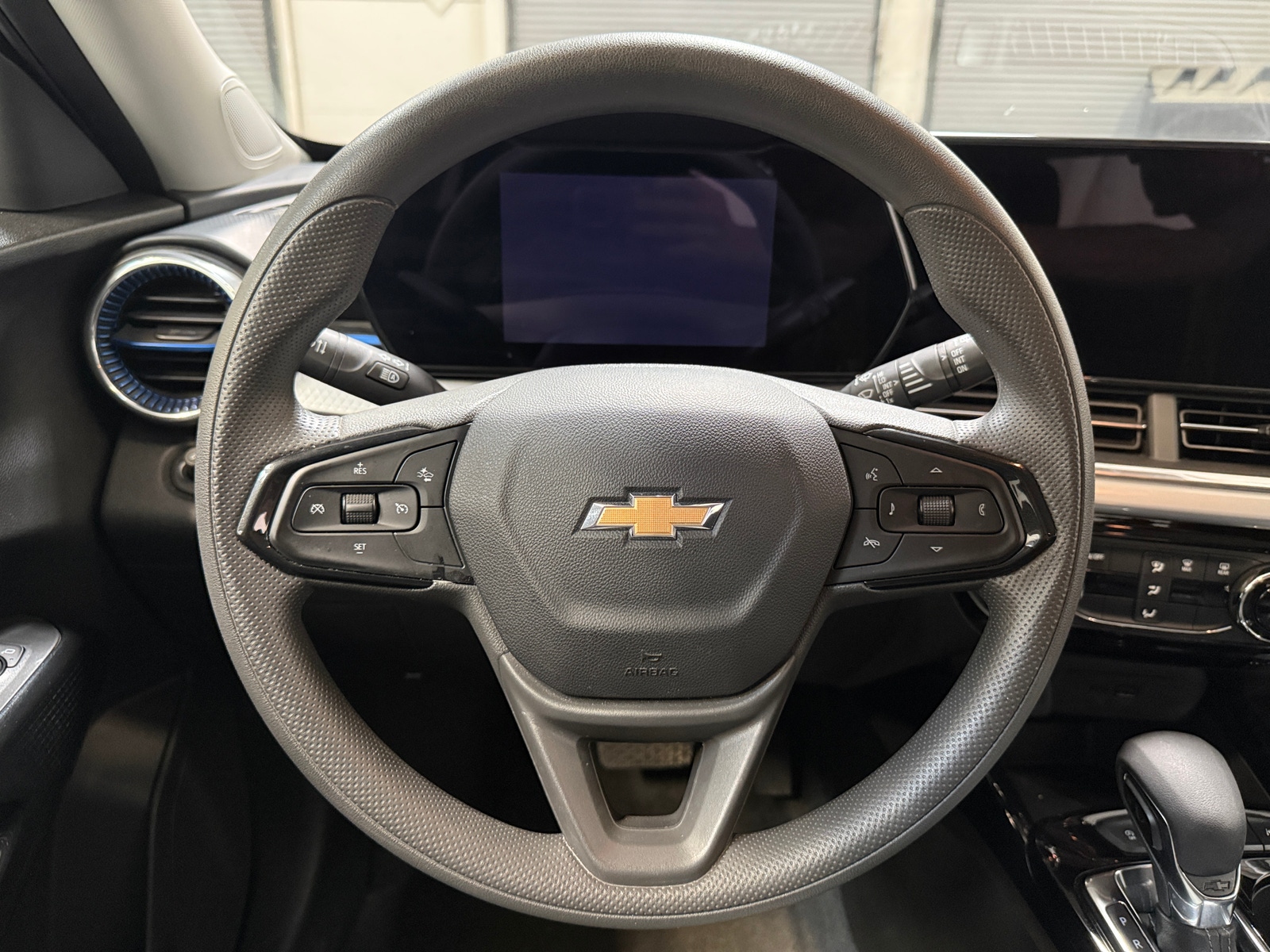 Thumbnail: 2025 Chevrolet Trax - 5