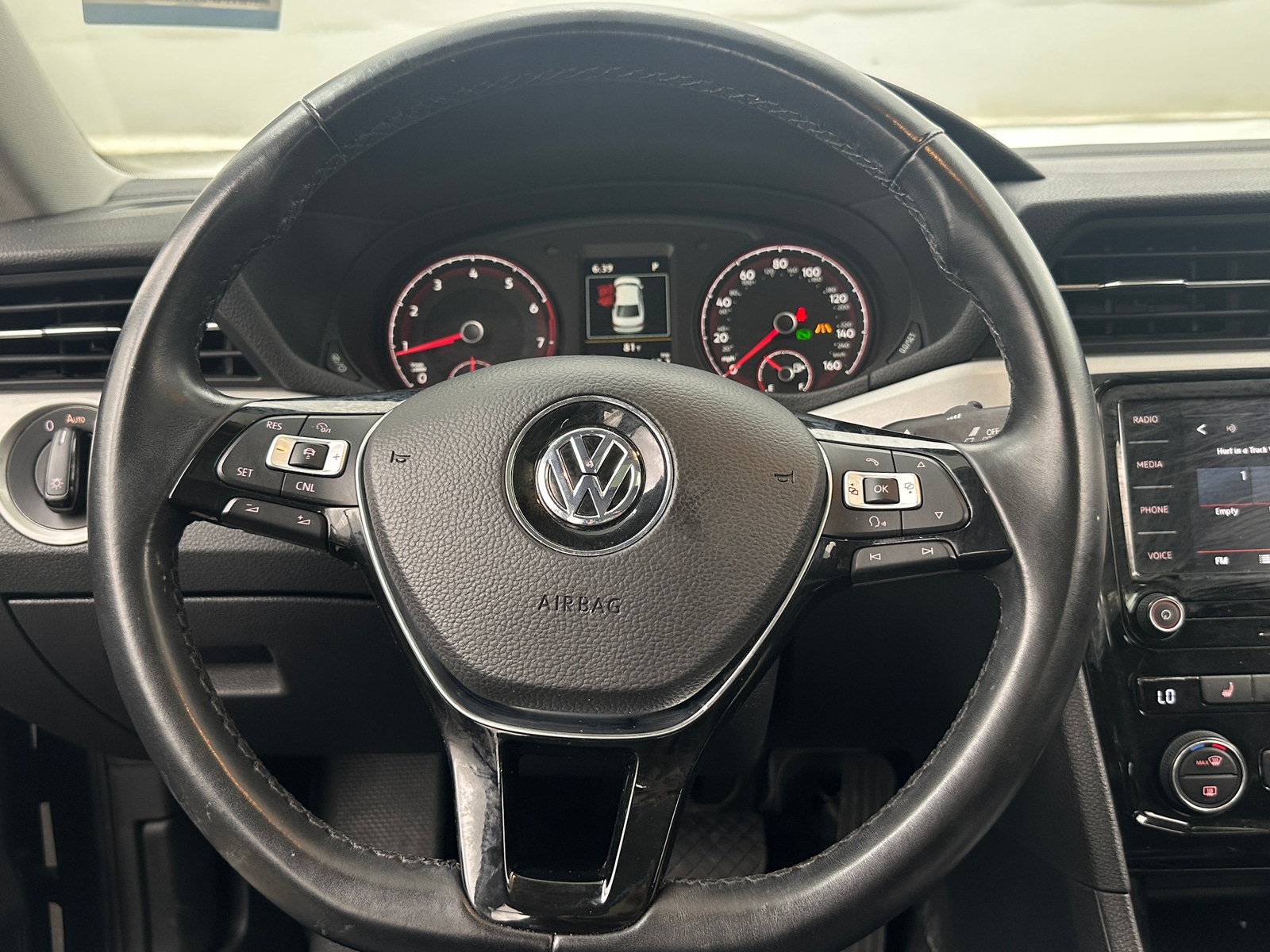 Thumbnail: 2020 Volkswagen Passat - 4