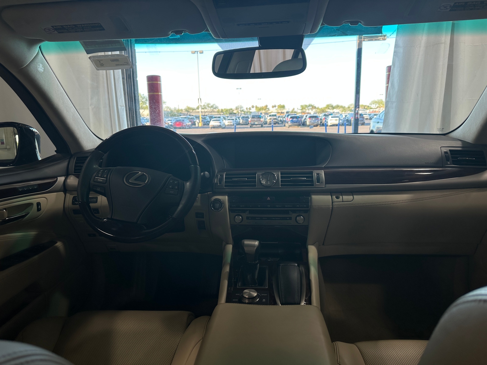 Thumbnail: 2014 Lexus LS - 2