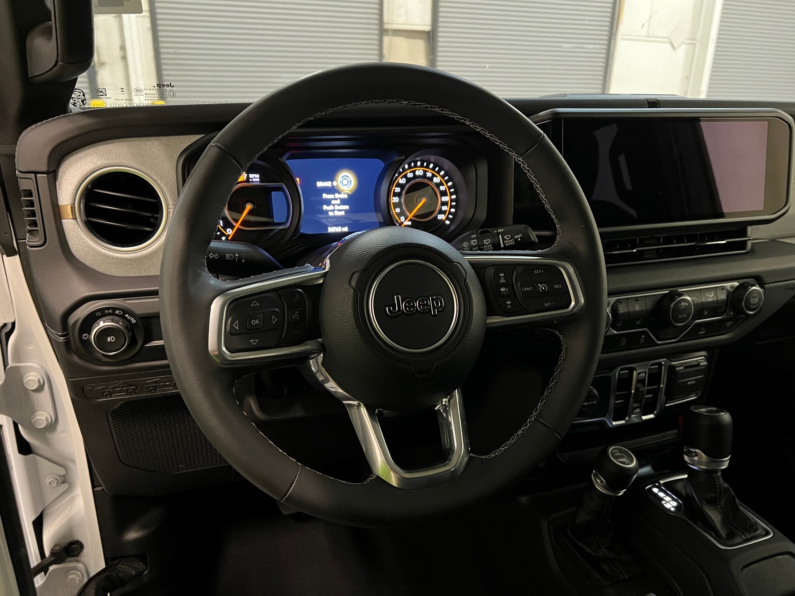 Thumbnail: 2025 Jeep Wrangler - 5
