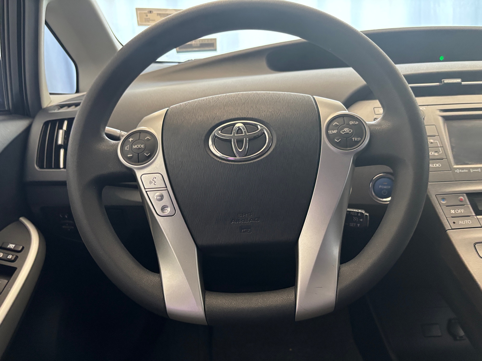 Thumbnail: 2014 Toyota Prius - 5