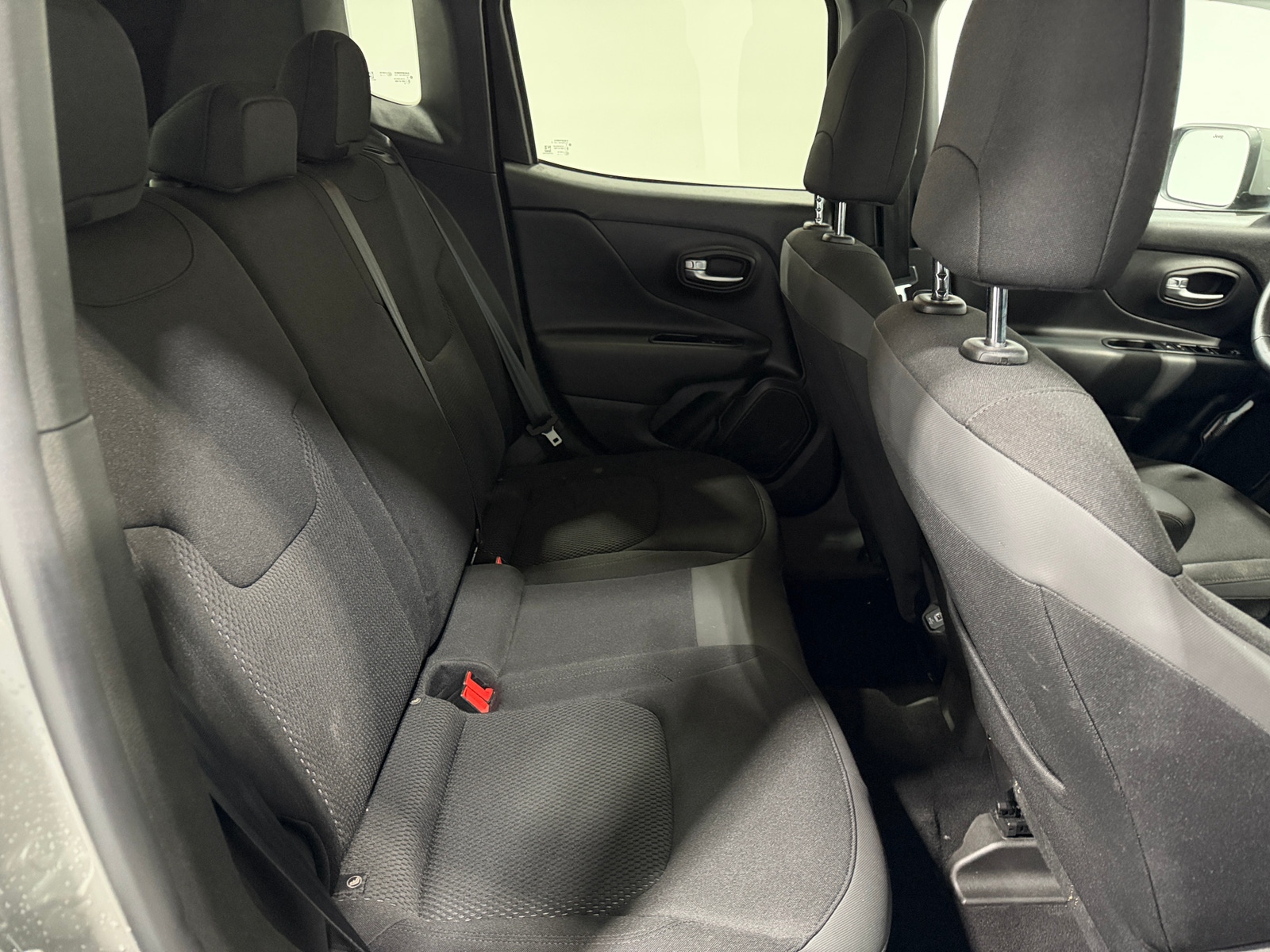 Thumbnail: 2020 Jeep Renegade - 6