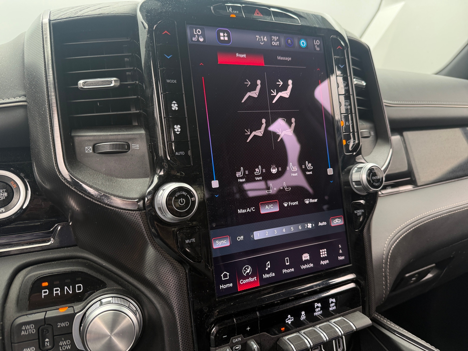 Thumbnail: 2026 RAM 1500 - 3