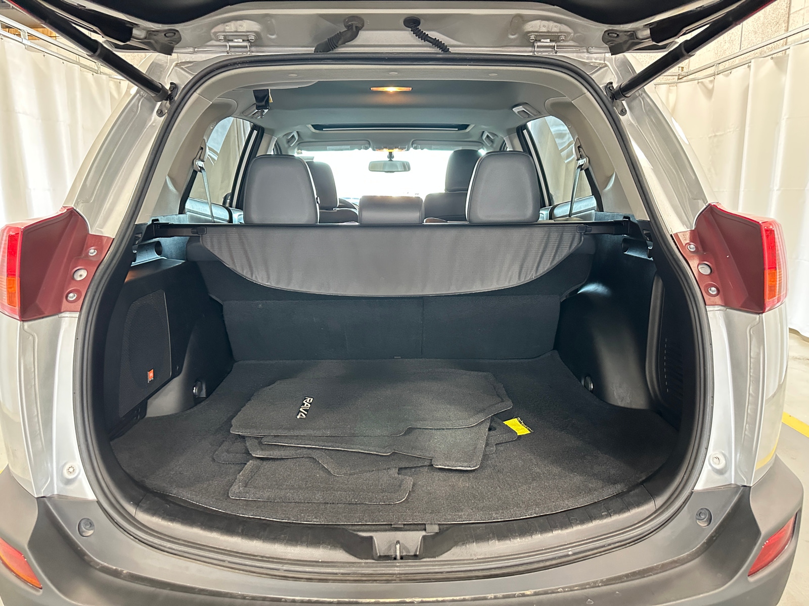 Thumbnail: 2013 Toyota RAV4 - 7