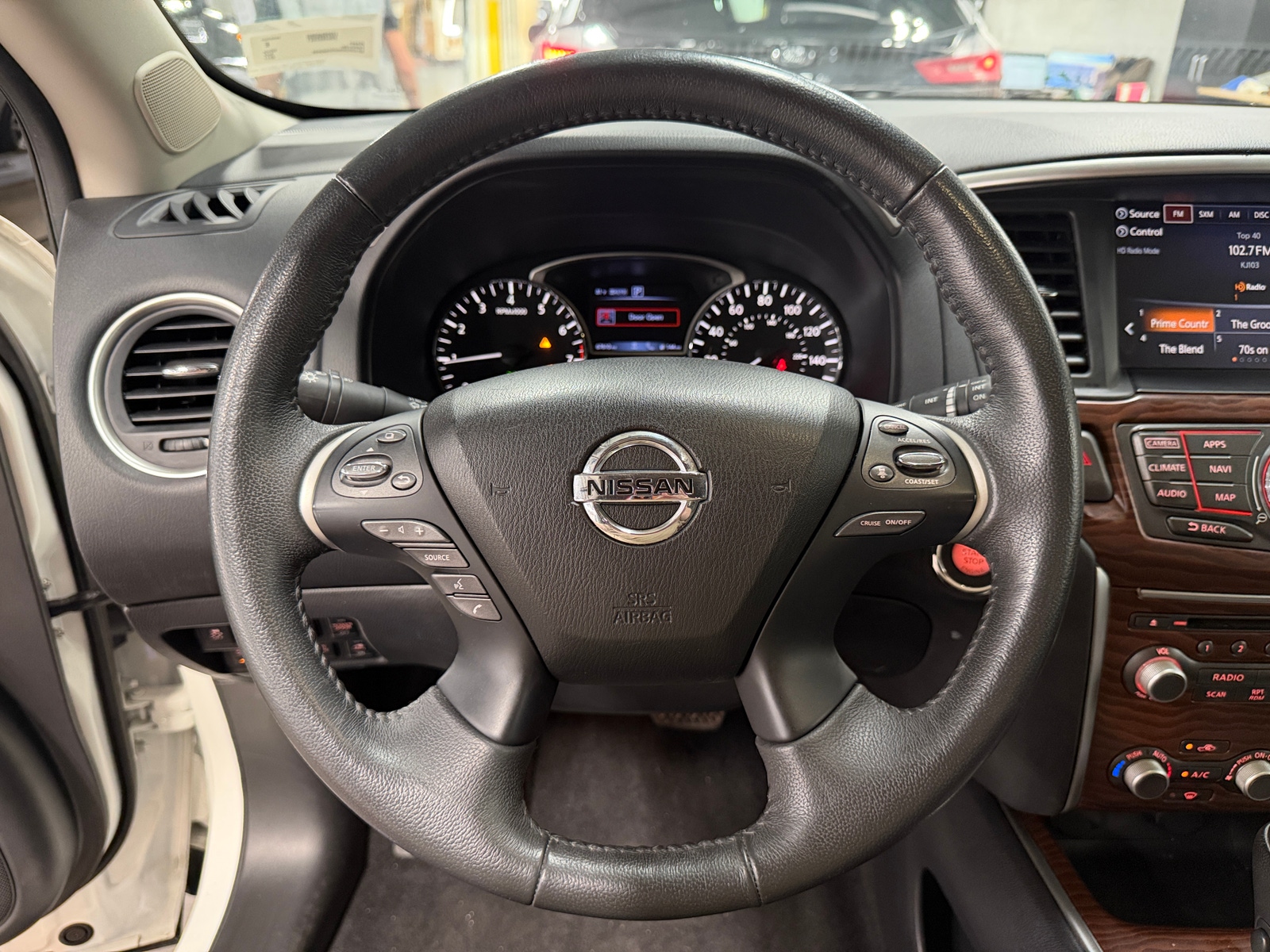 Thumbnail: 2017 Nissan Pathfinder - 4