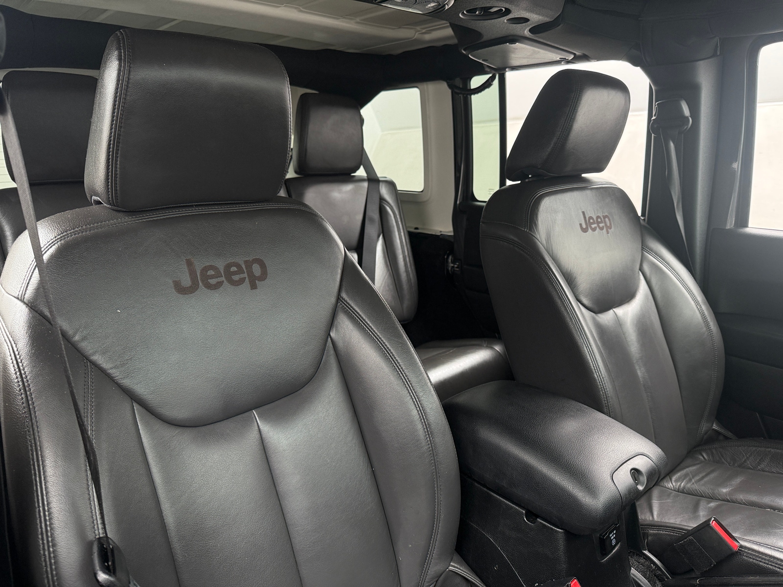 Thumbnail: 2017 Jeep Wrangler - 2