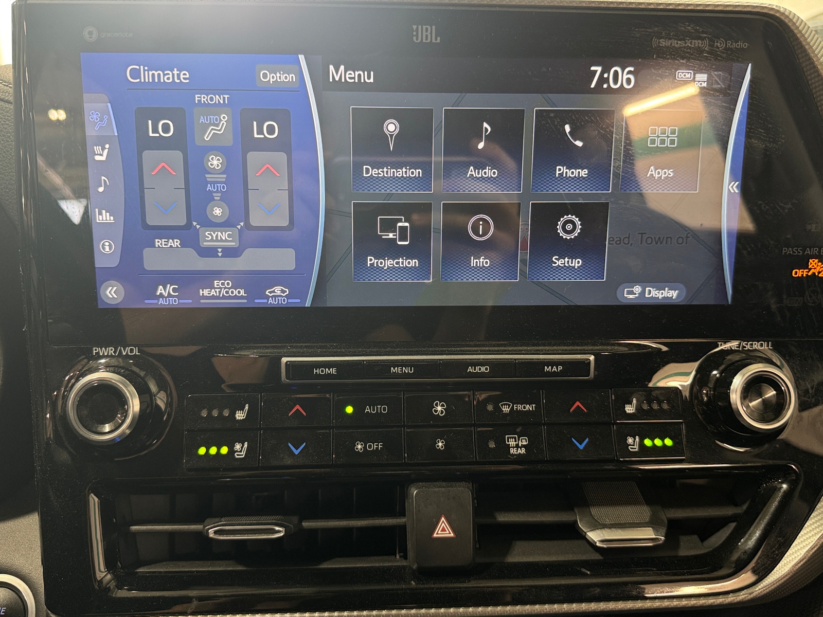 Thumbnail: 2020 Toyota Highlander - 3