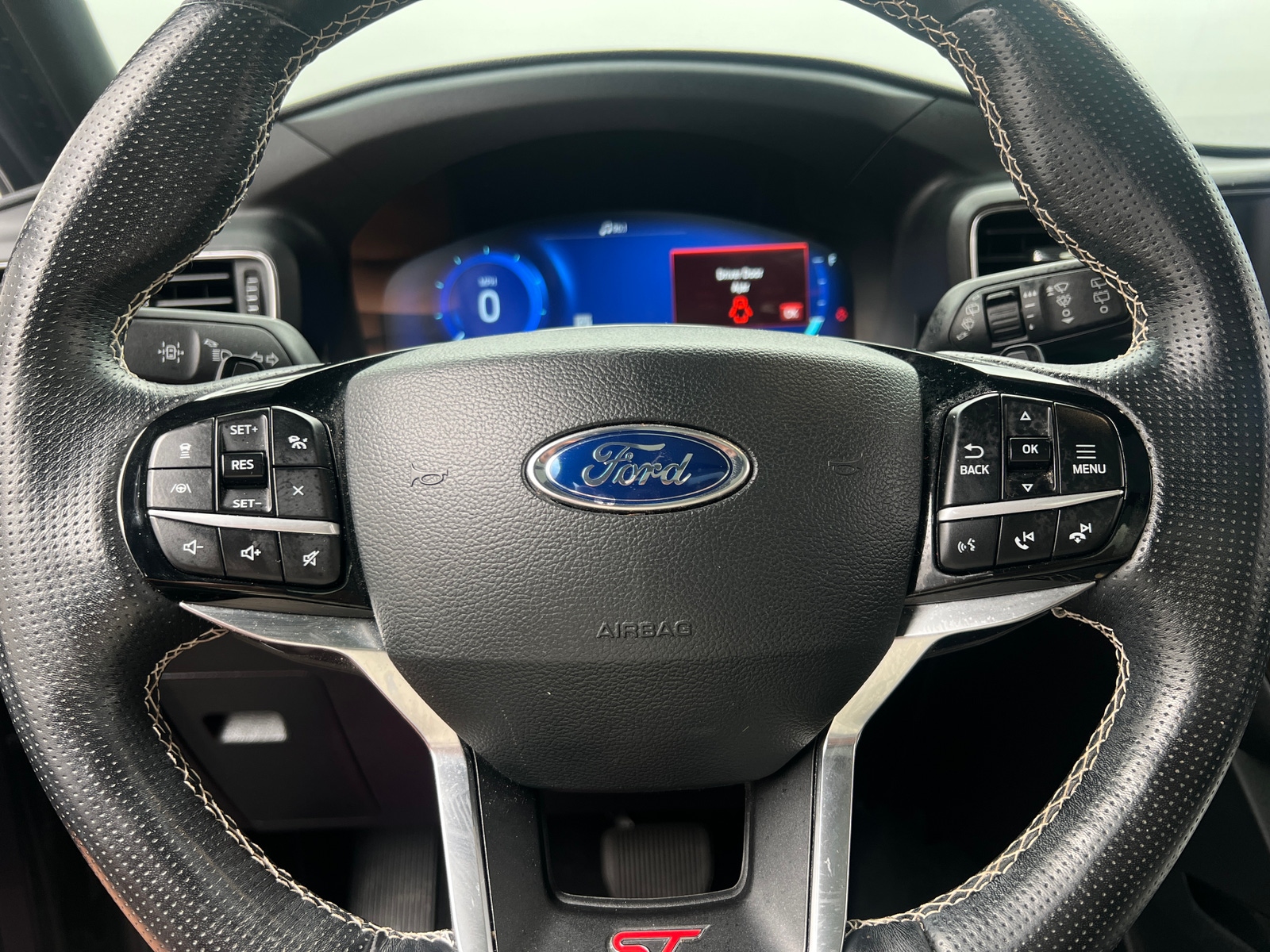 Thumbnail: 2021 Ford Explorer - 4