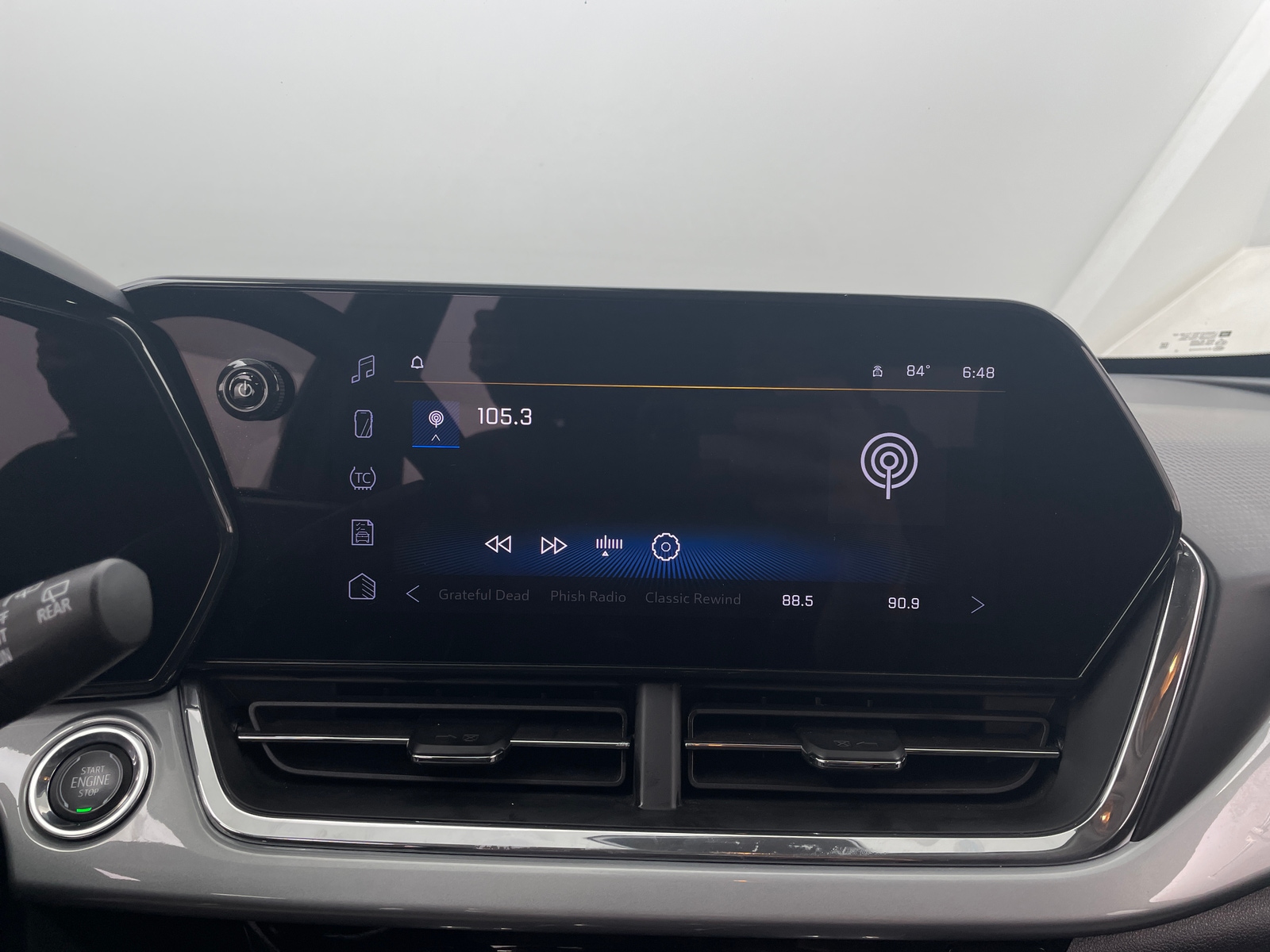 Thumbnail: 2025 Chevrolet Trax - 4