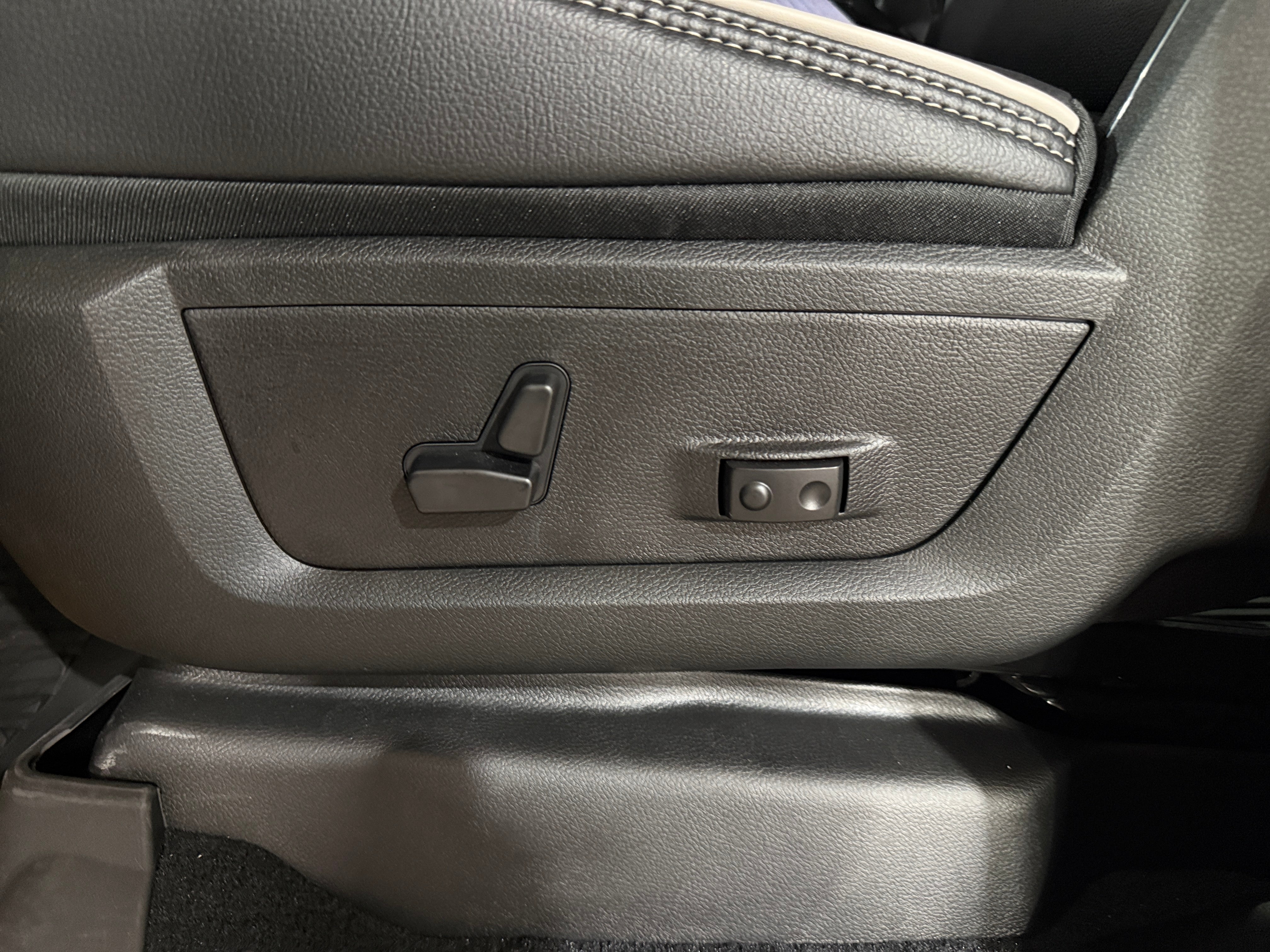 2026 RAM 2500 Laramie - Photo 11