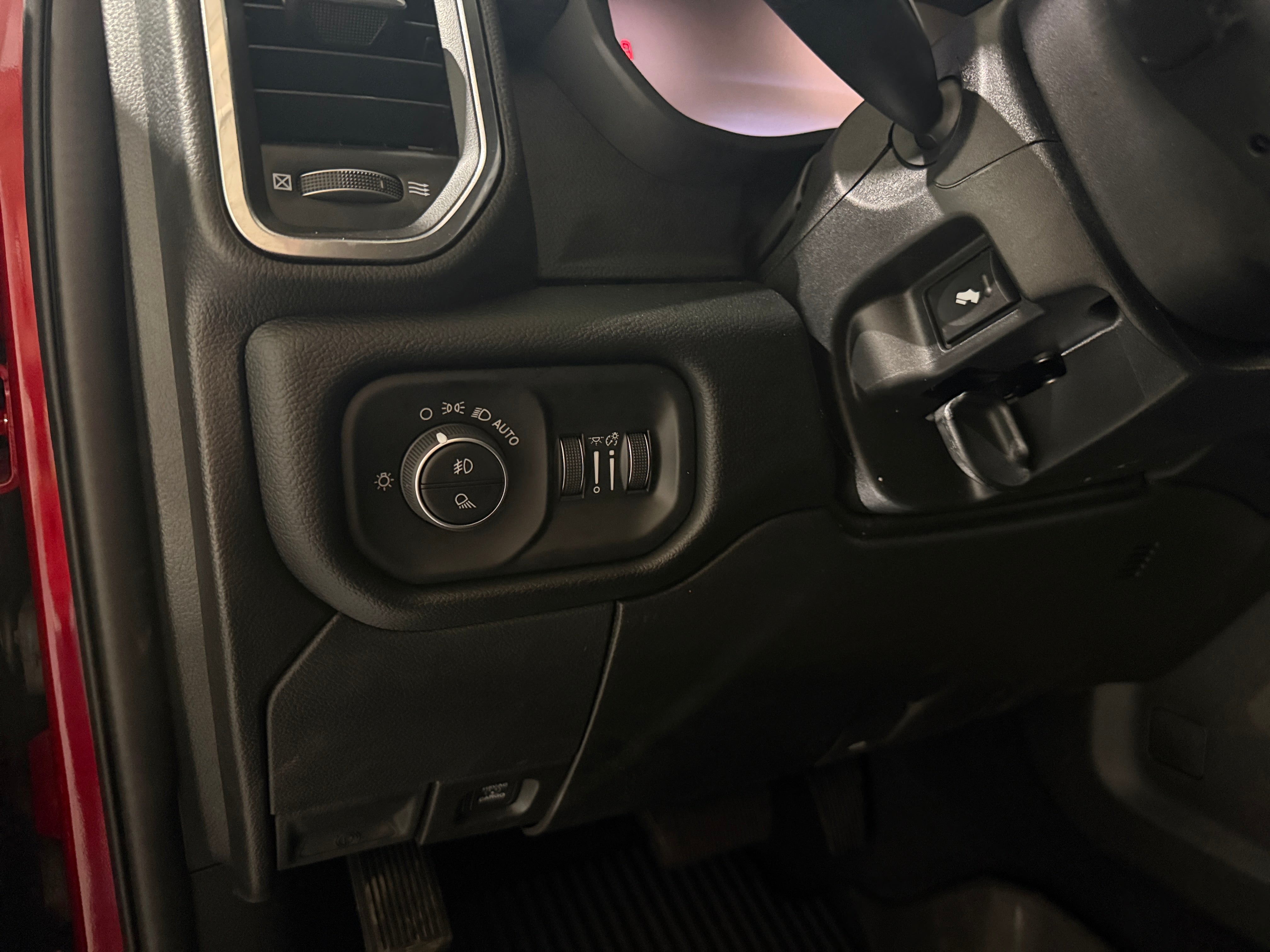 2026 RAM 2500 Laramie - Photo 12