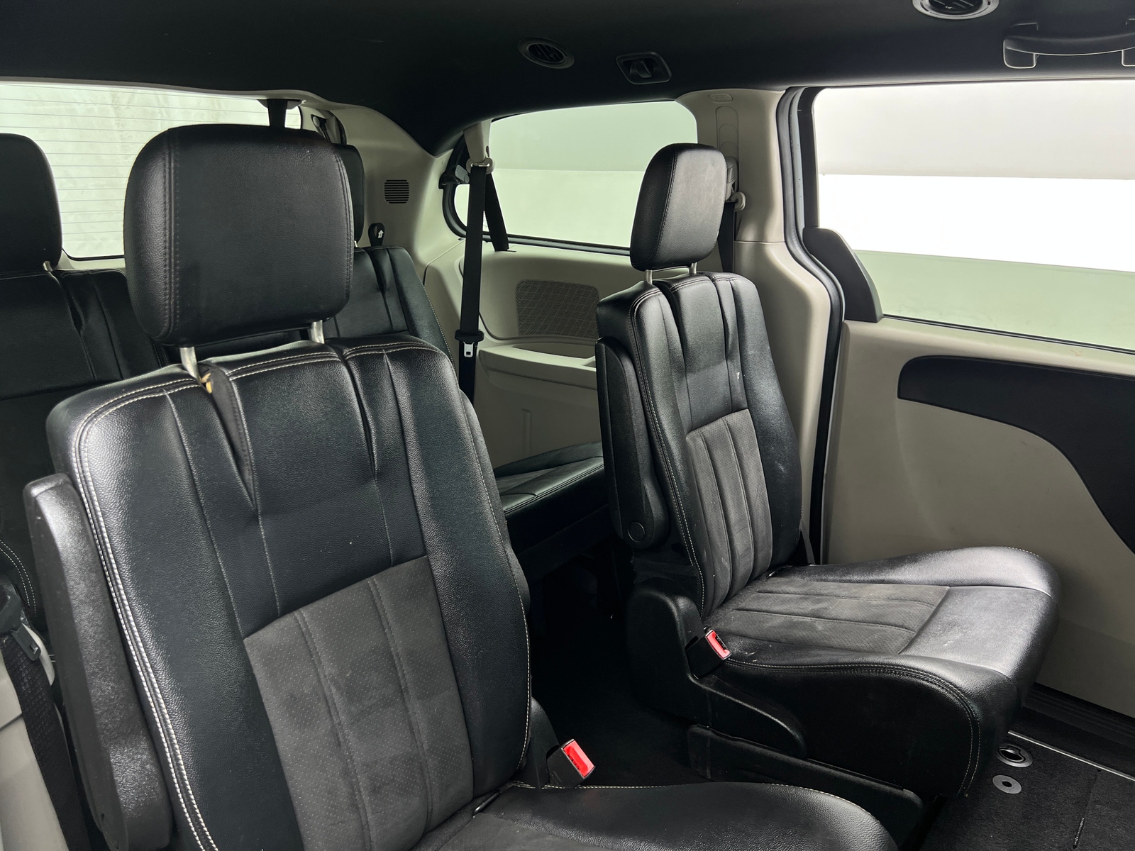 Thumbnail: 2019 Dodge Grand Caravan - 6