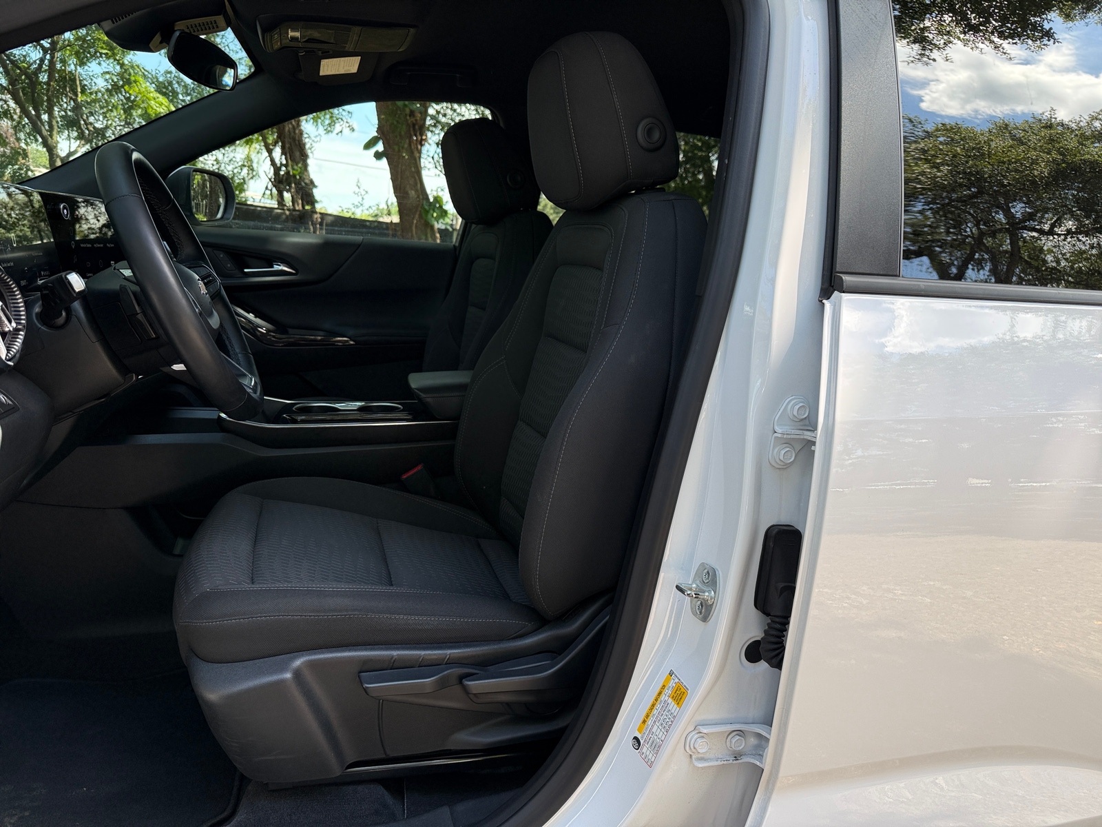 Thumbnail: 2025 Chevrolet Equinox - 2
