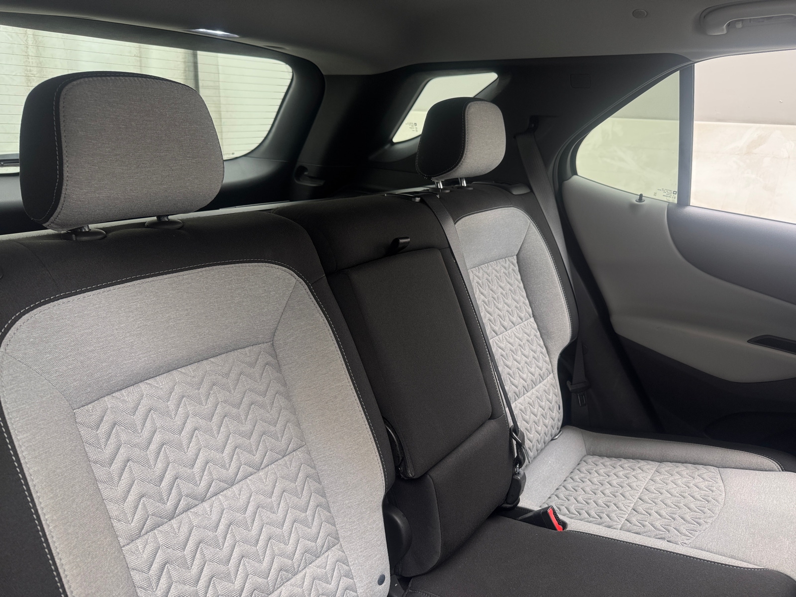Thumbnail: 2022 Chevrolet Equinox - 6