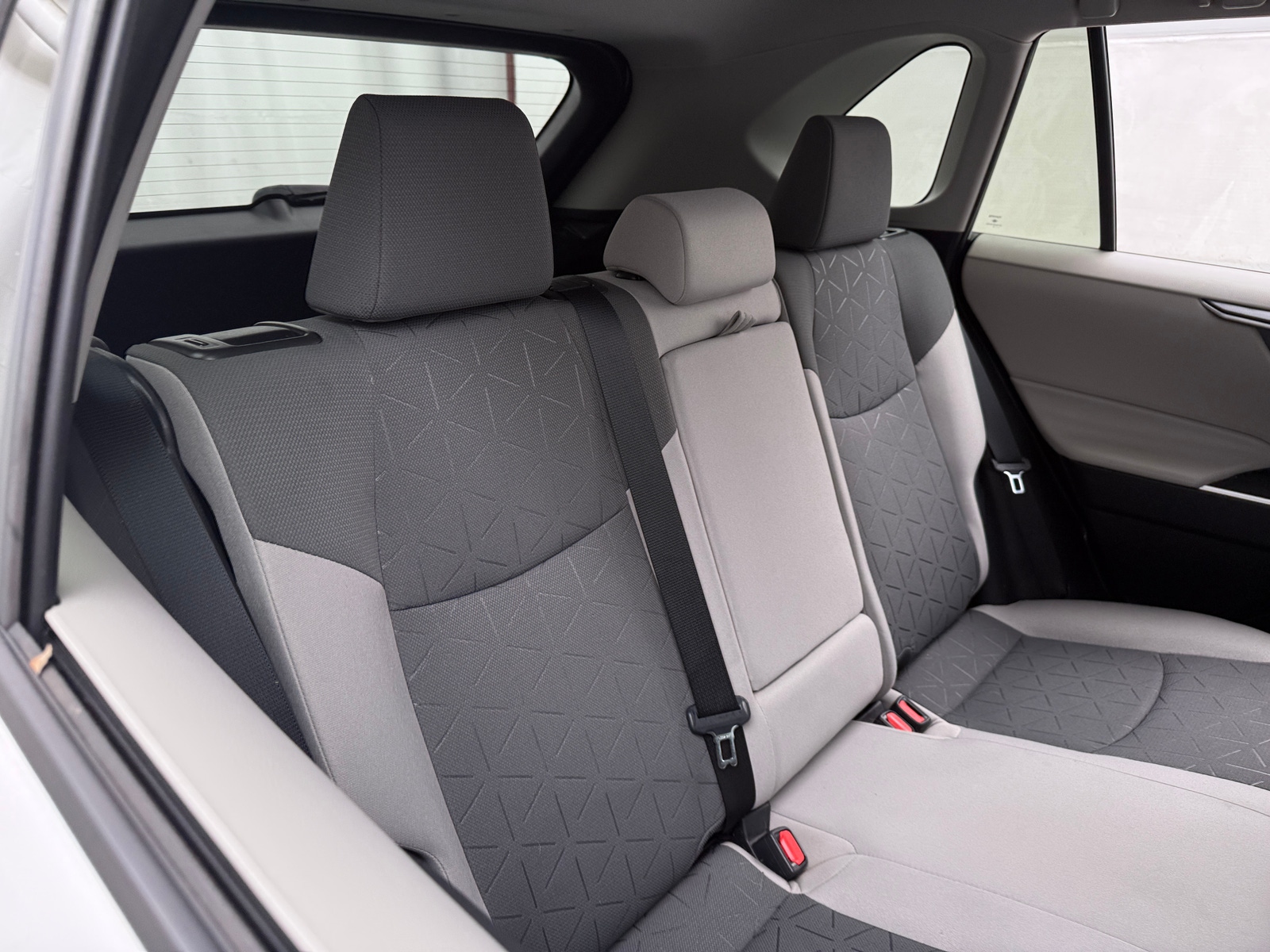 Thumbnail: 2020 Toyota RAV4 - 6