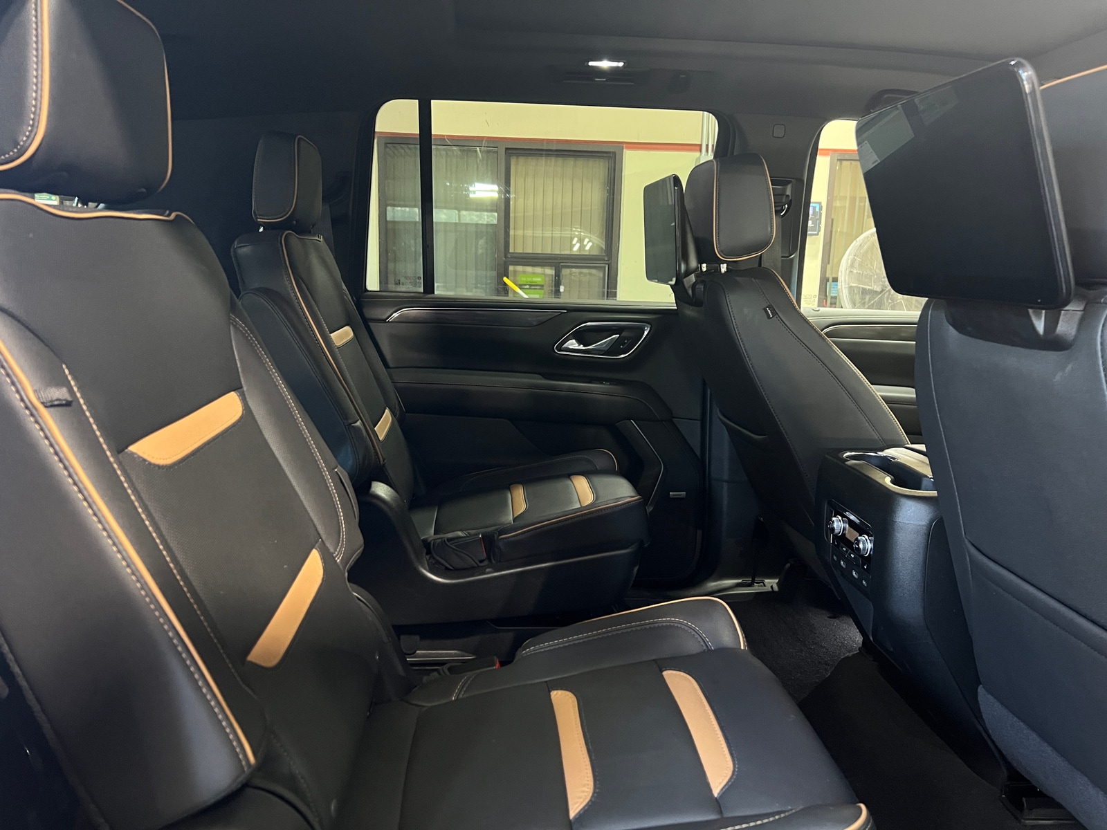 Thumbnail: 2023 GMC Yukon XL - 5