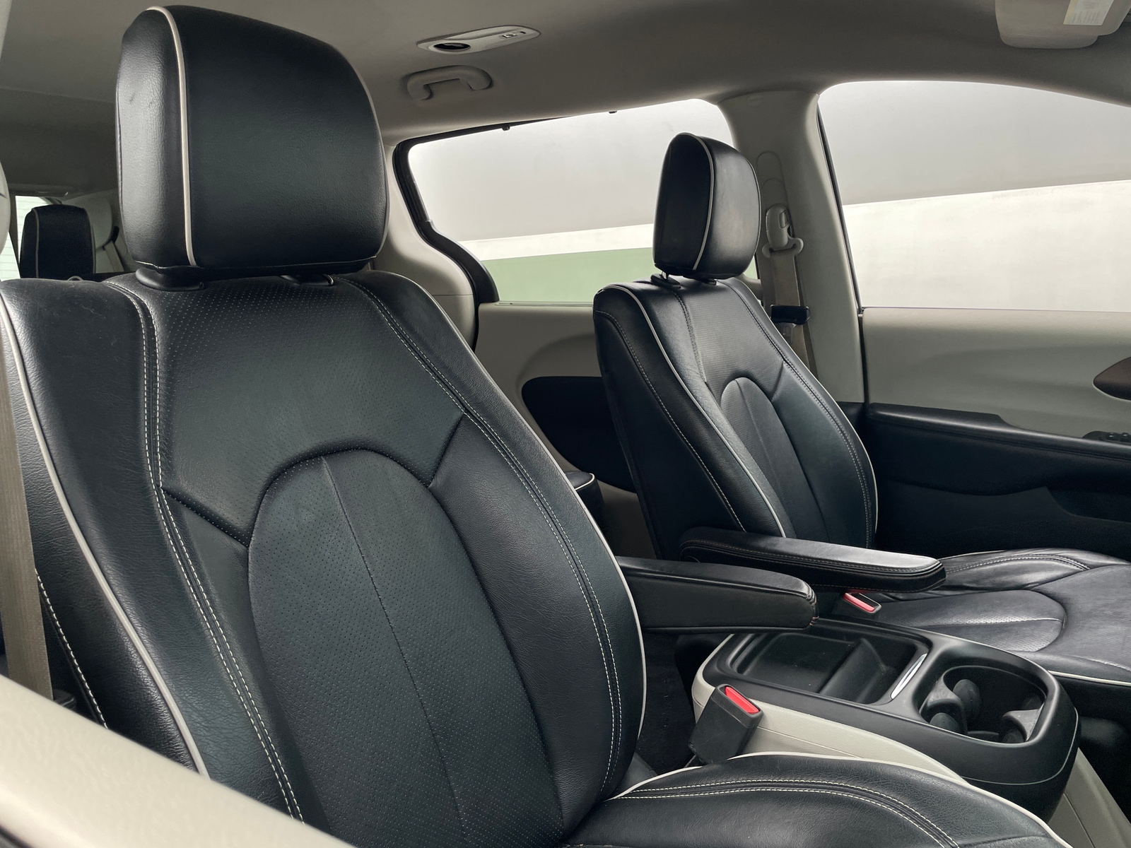 Thumbnail: 2018 Chrysler Pacifica - 2