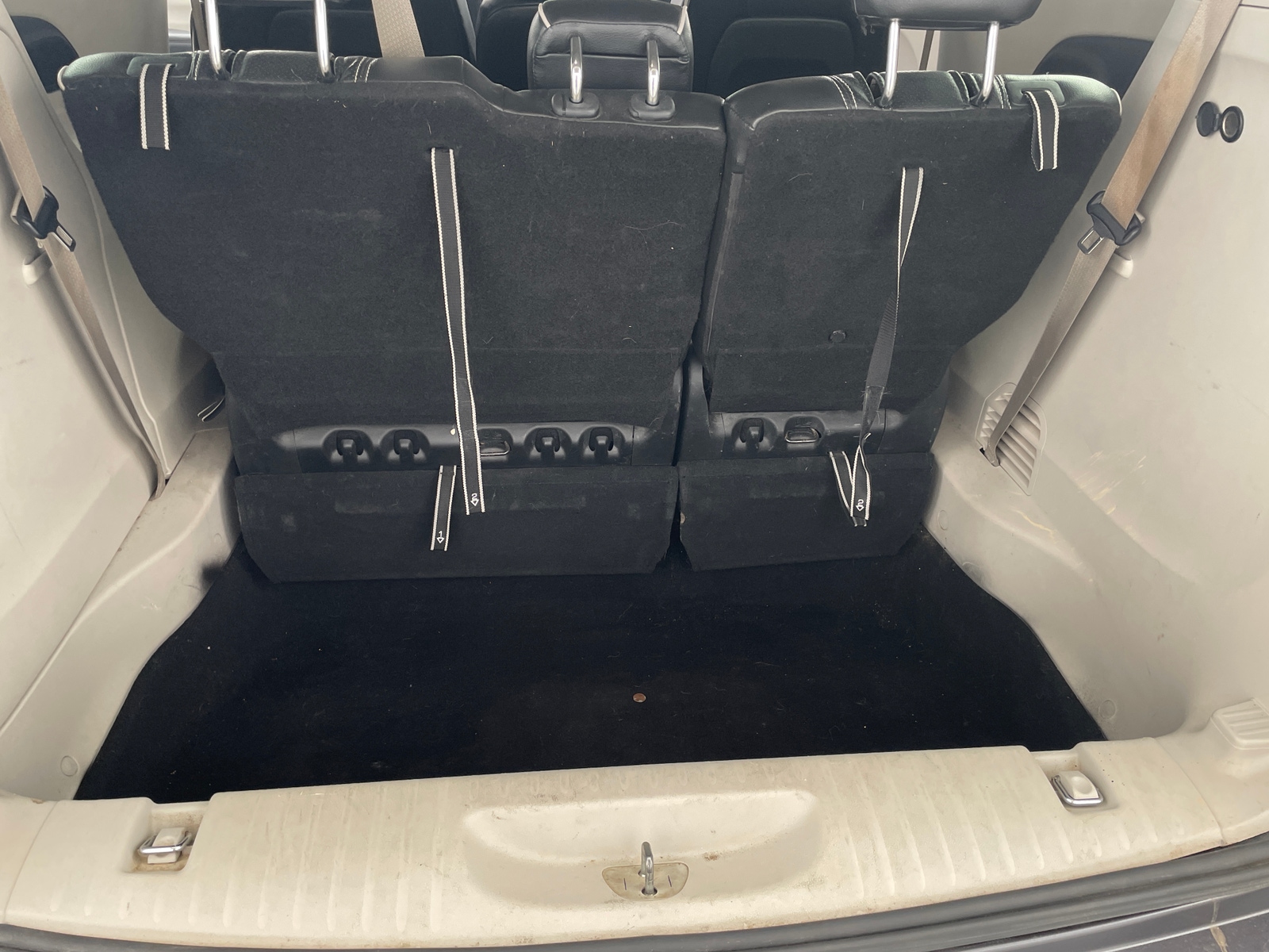 Thumbnail: 2018 Chrysler Pacifica - 7