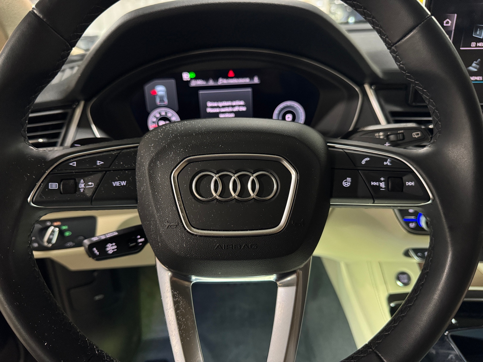 Thumbnail: 2023 Audi Q5 - 4