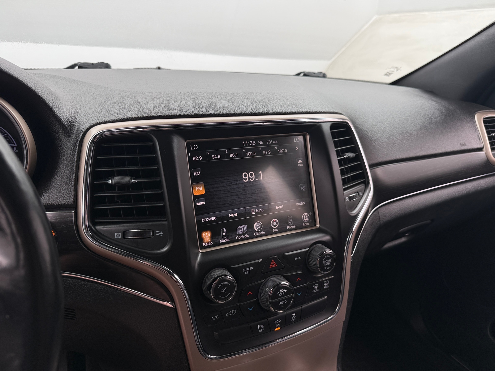Thumbnail: 2014 Jeep Grand Cherokee - 3