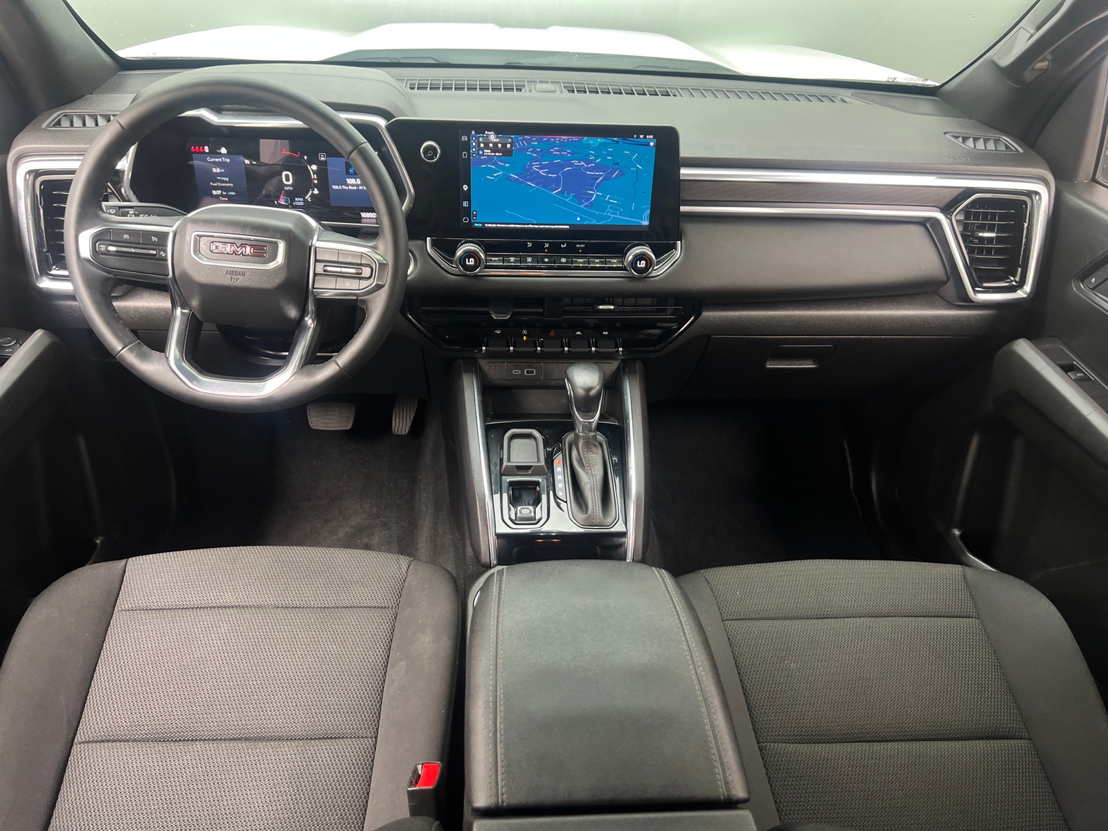 Thumbnail: 2024 GMC Canyon - 3