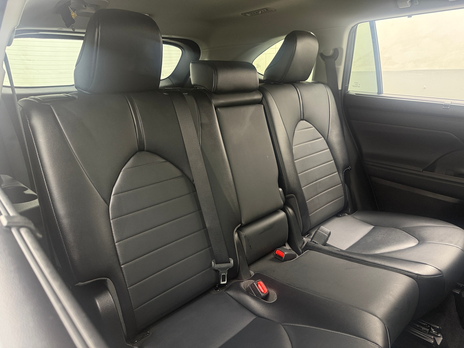 Thumbnail: 2021 Toyota Highlander - 5