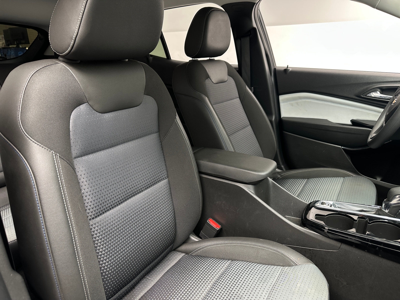Thumbnail: 2025 Chevrolet Trax - 2