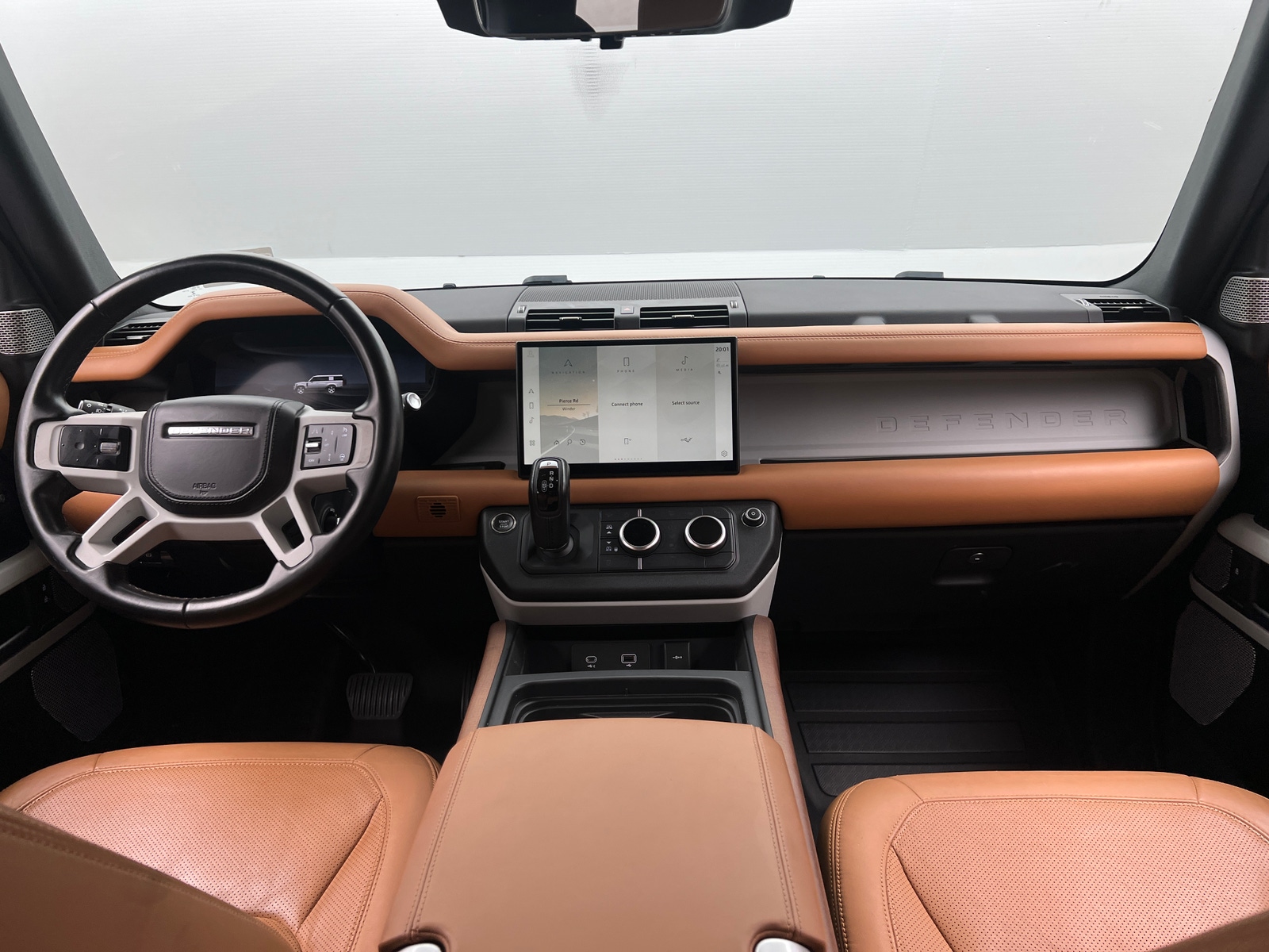 Thumbnail: 2023 Land Rover Defender - 2