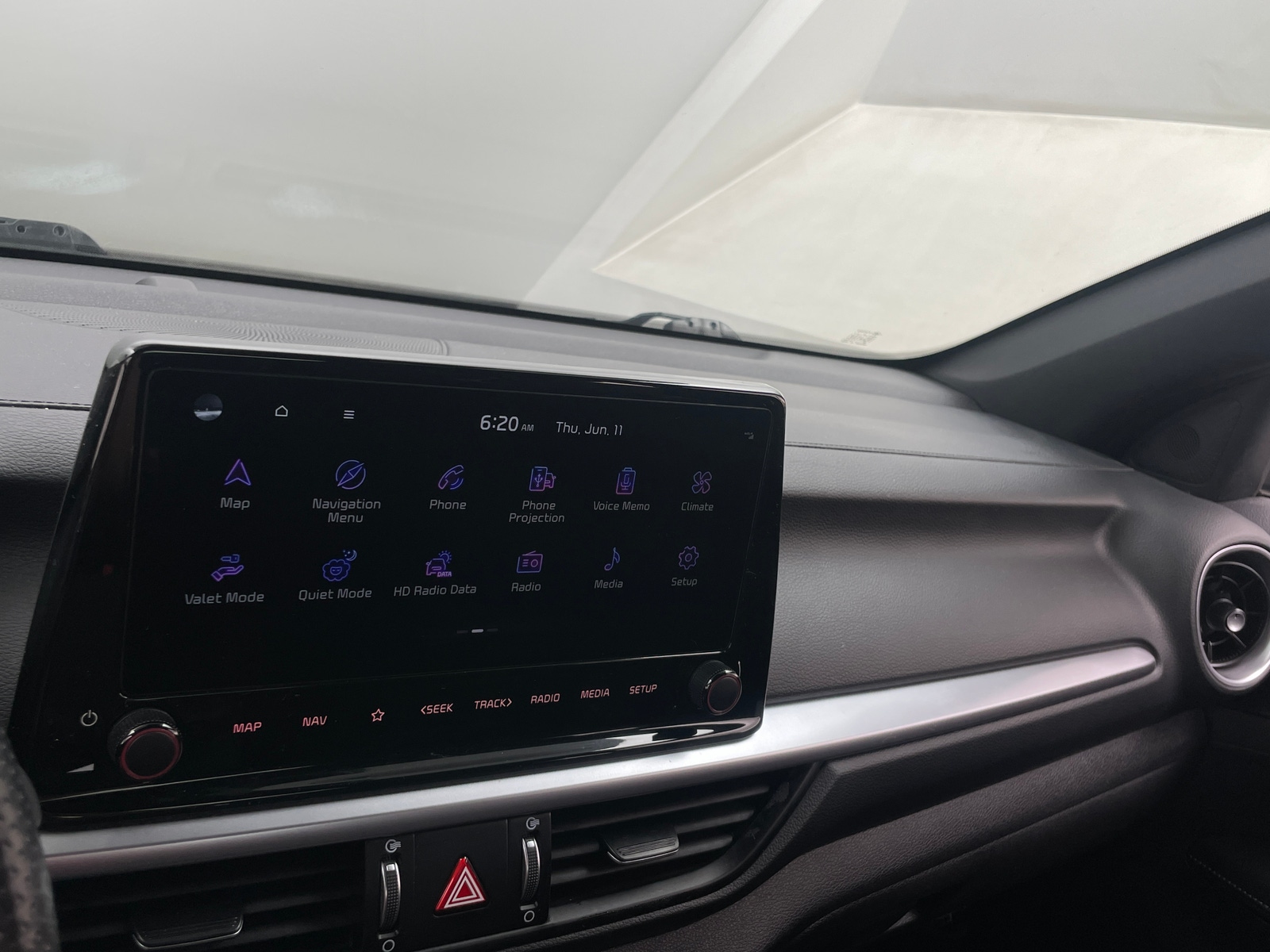 Thumbnail: 2023 Kia Forte - 4