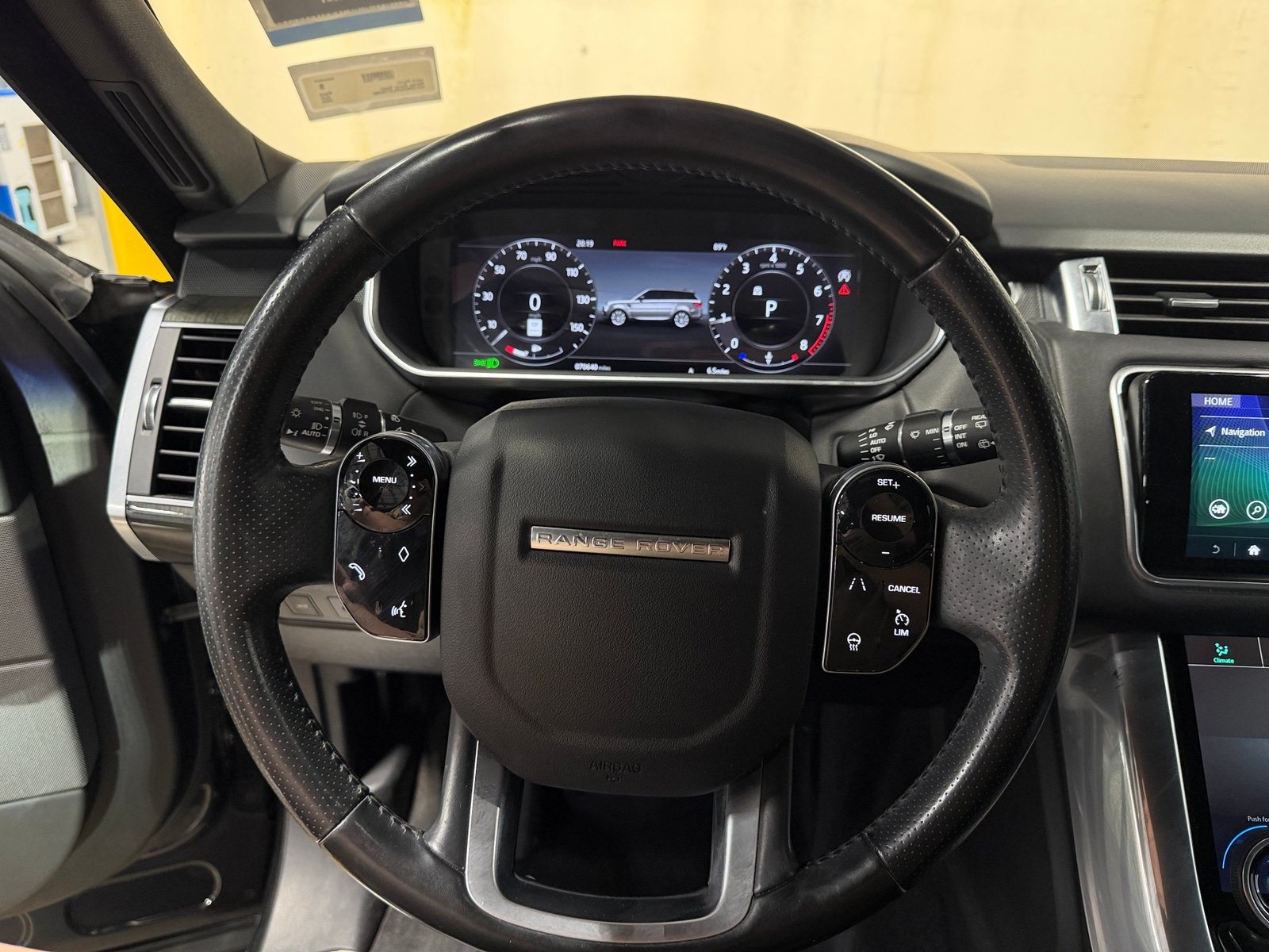 Thumbnail: 2020 Land Rover Range Rover Sport - 4
