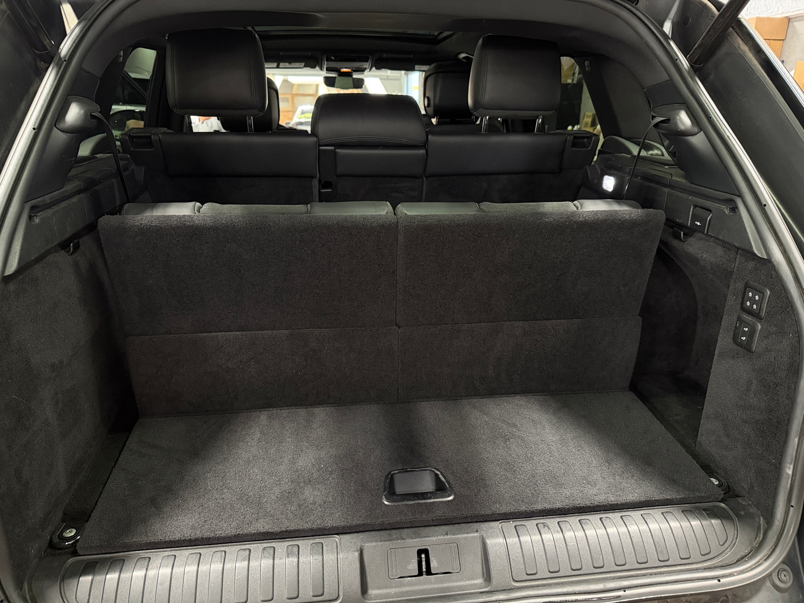 Thumbnail: 2020 Land Rover Range Rover Sport - 6