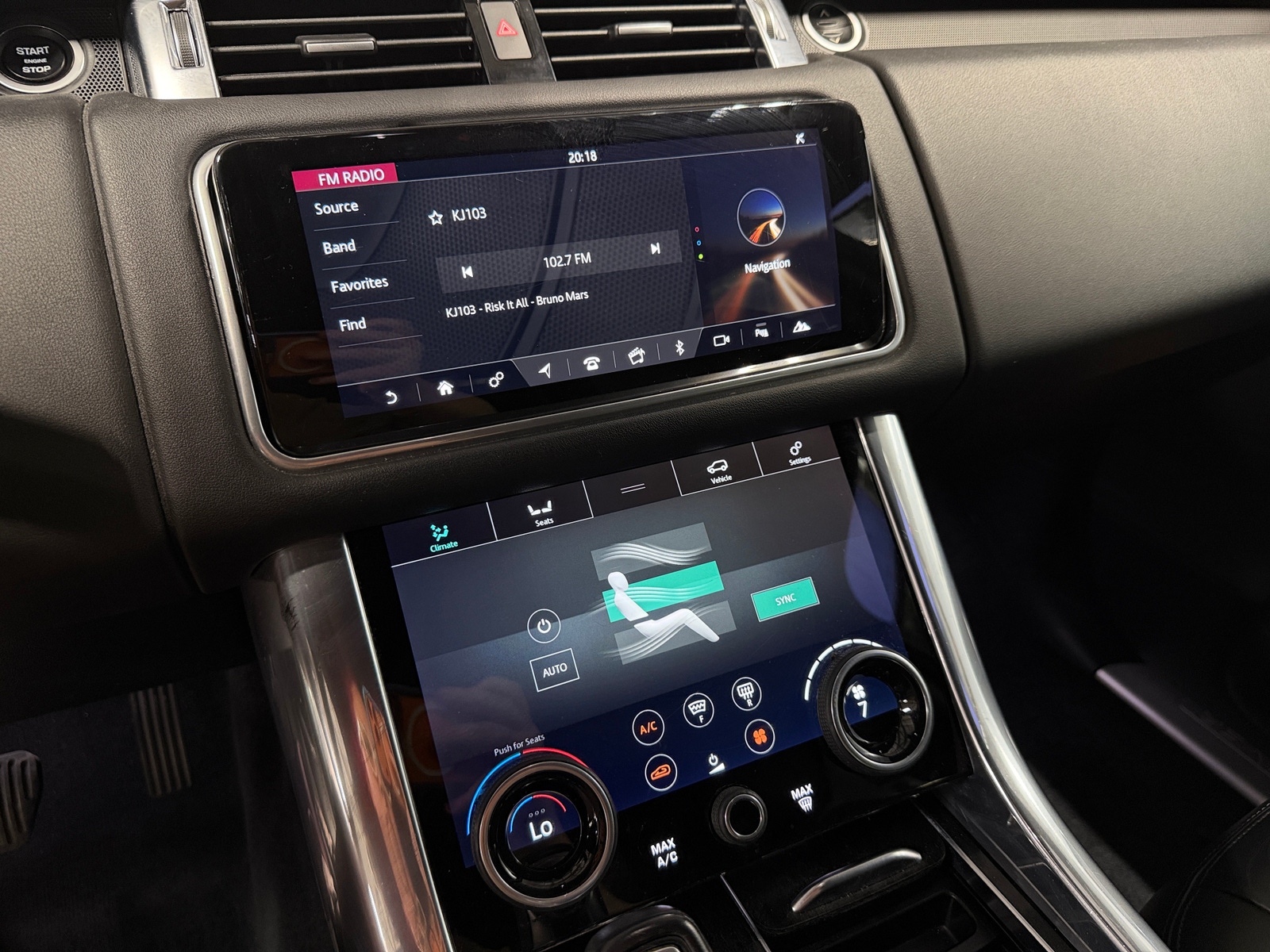 Thumbnail: 2020 Land Rover Range Rover Sport - 3