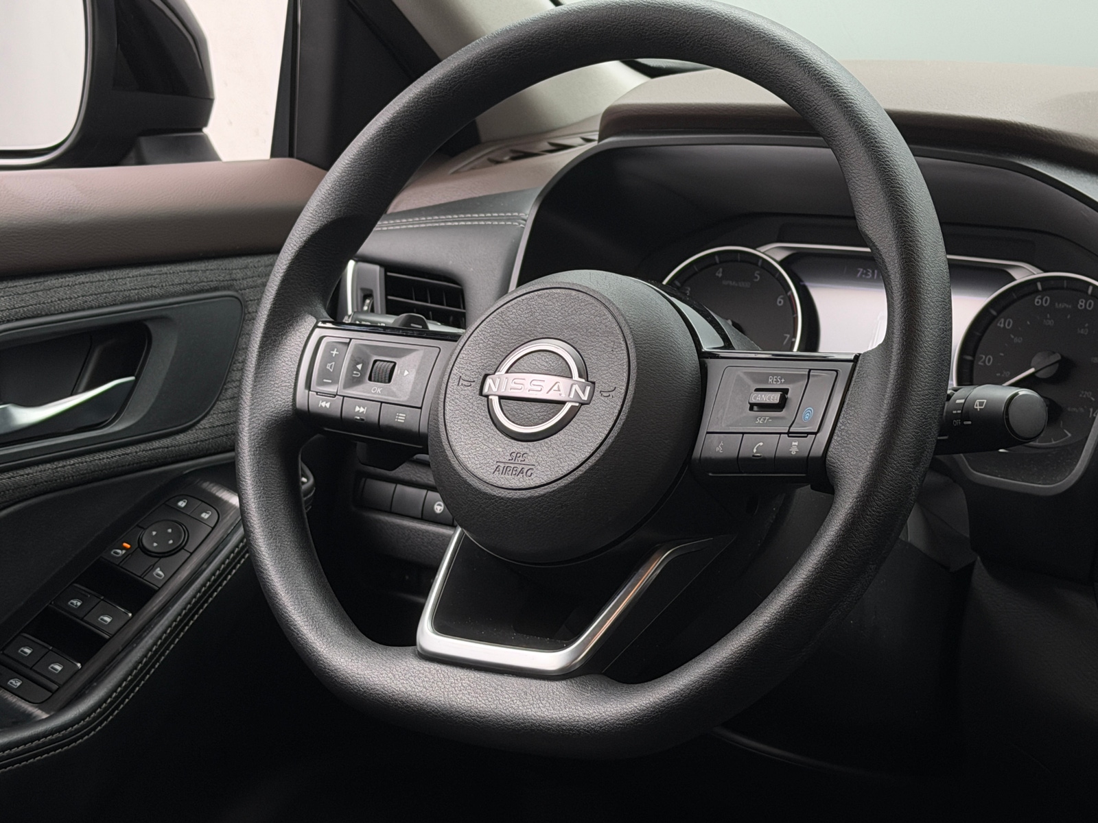 Thumbnail: 2023 Nissan Rogue - 5