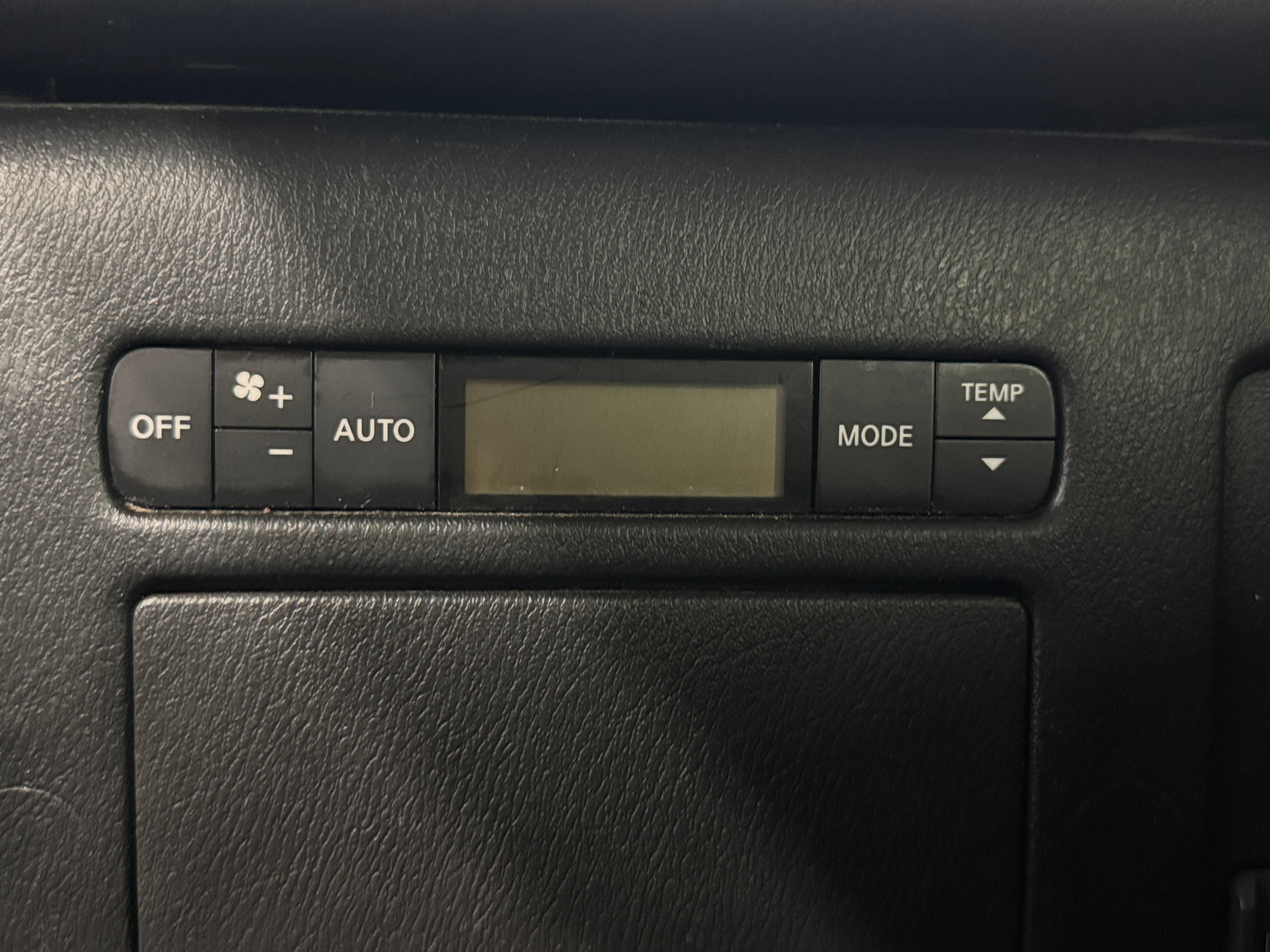 2019 Nissan Armada SL - Photo 6
