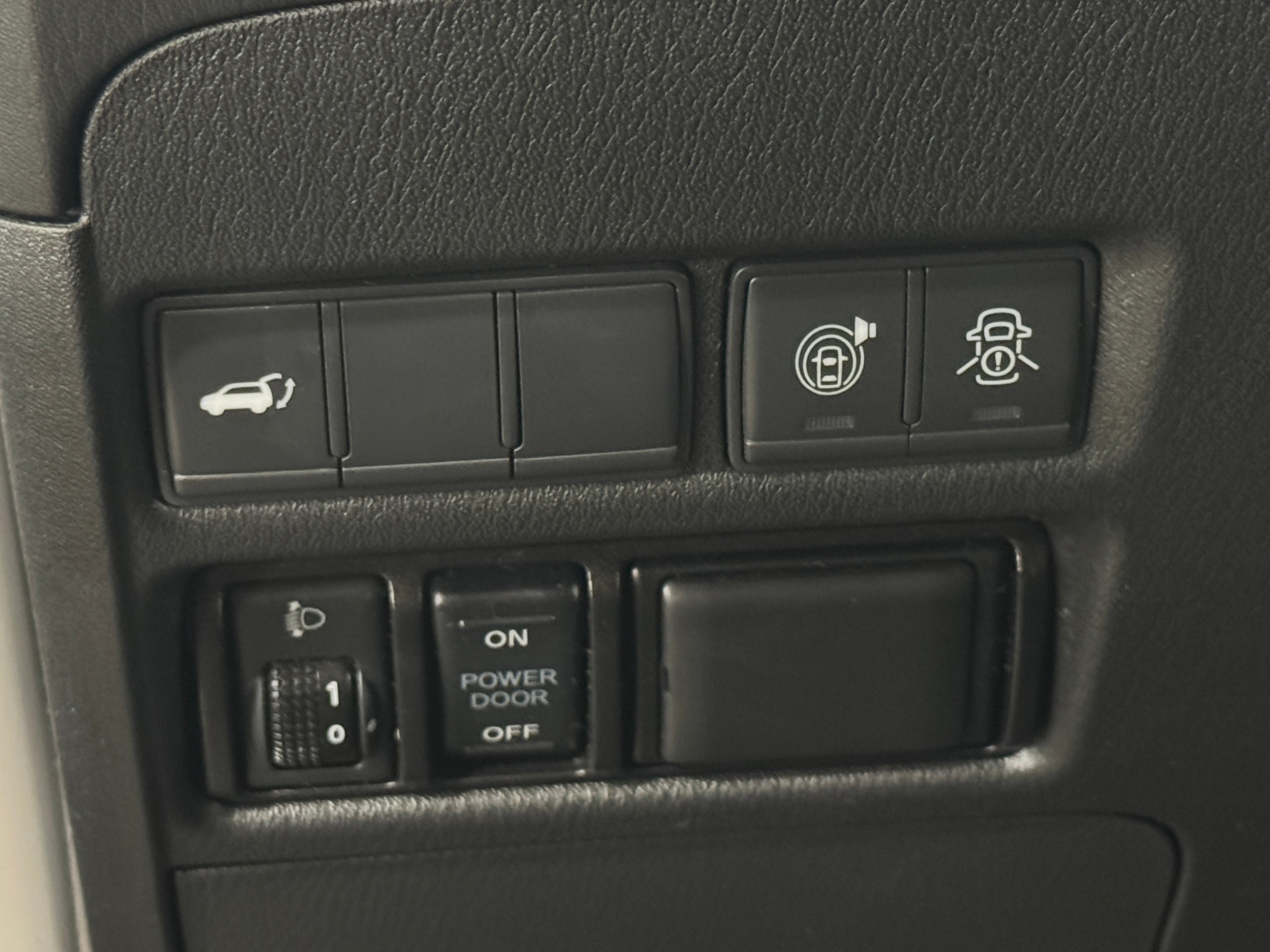 2019 Nissan Armada SL - Photo 15