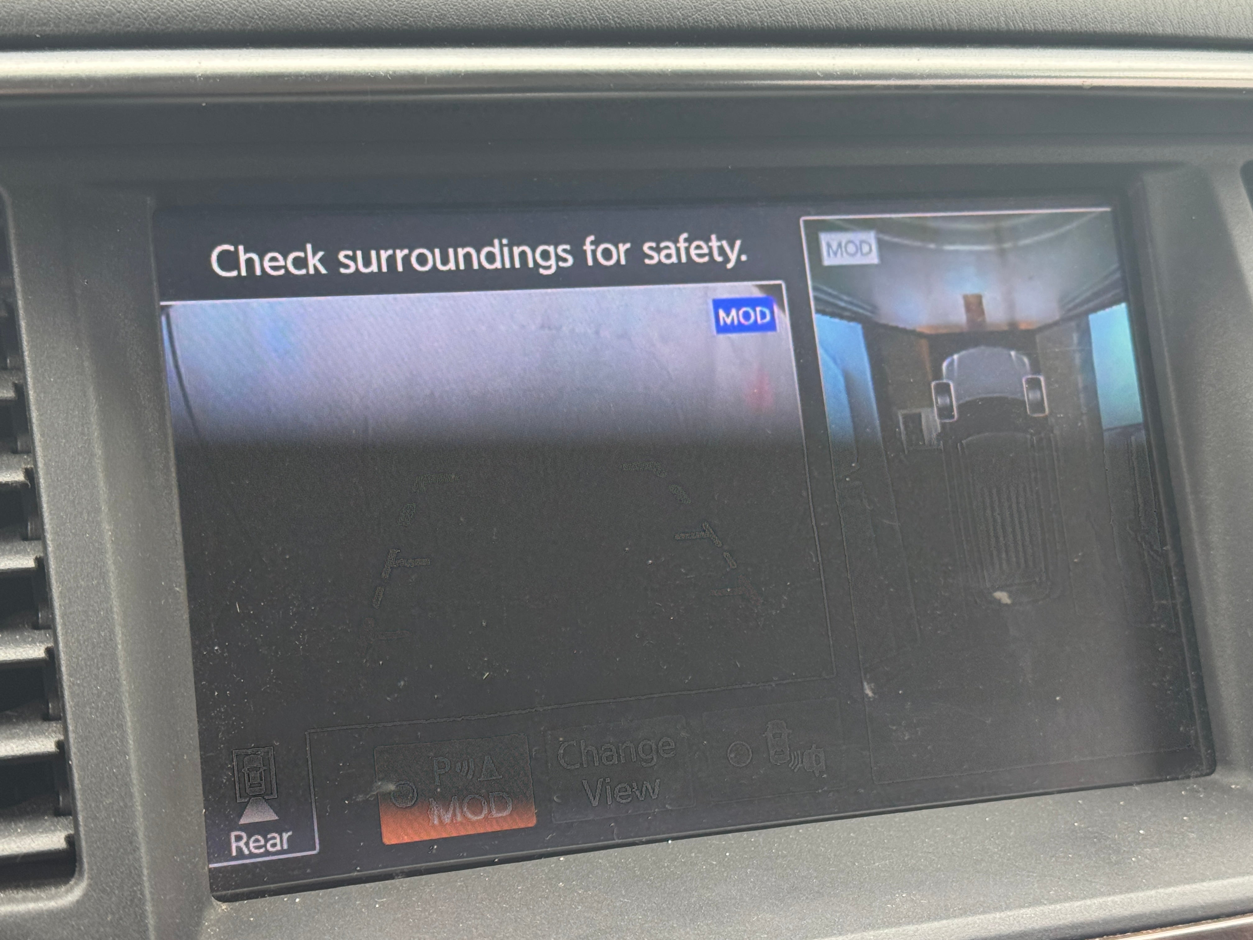 2019 Nissan Armada SL - Photo 19