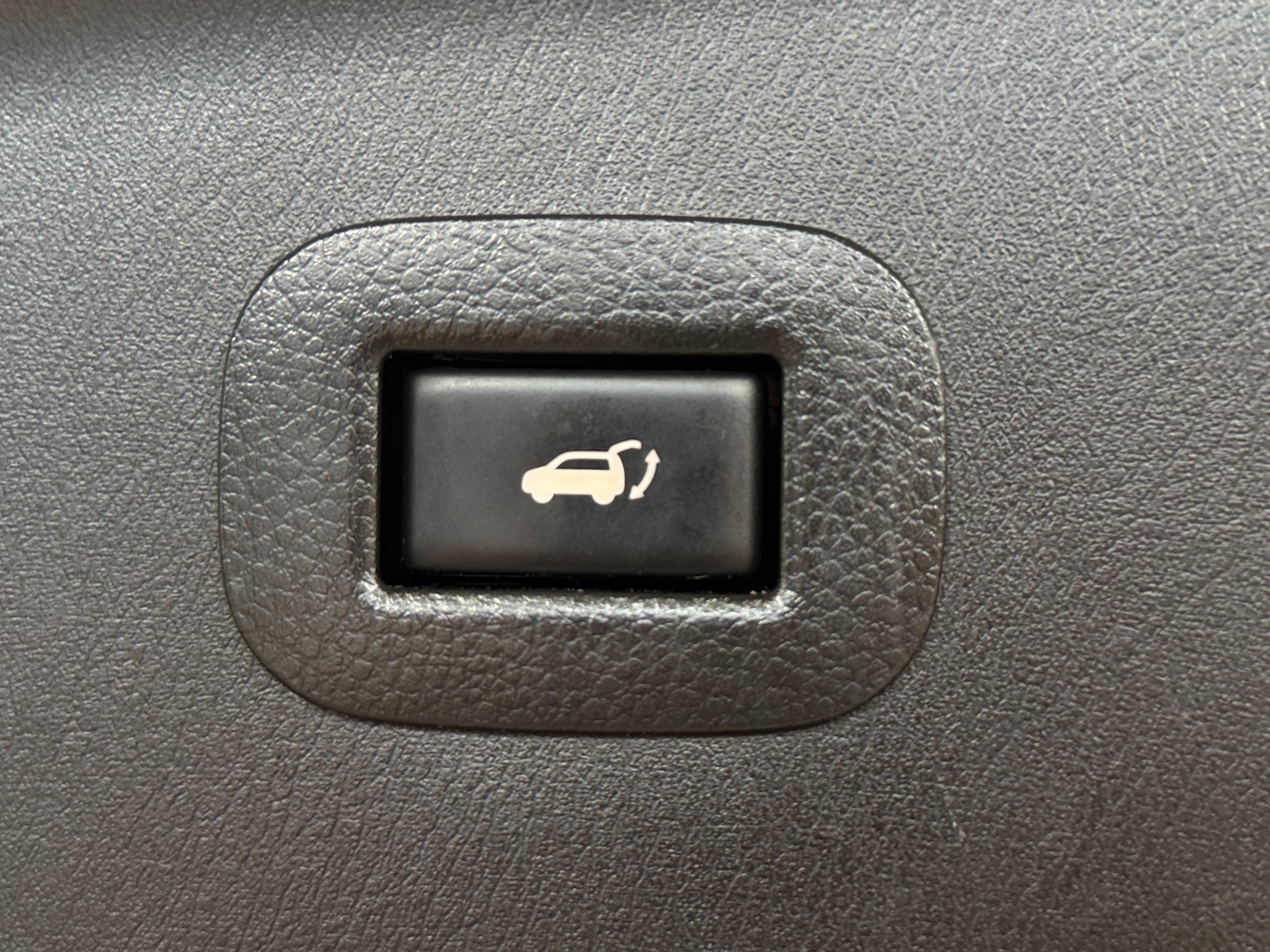 2019 Nissan Armada SL - Photo 13