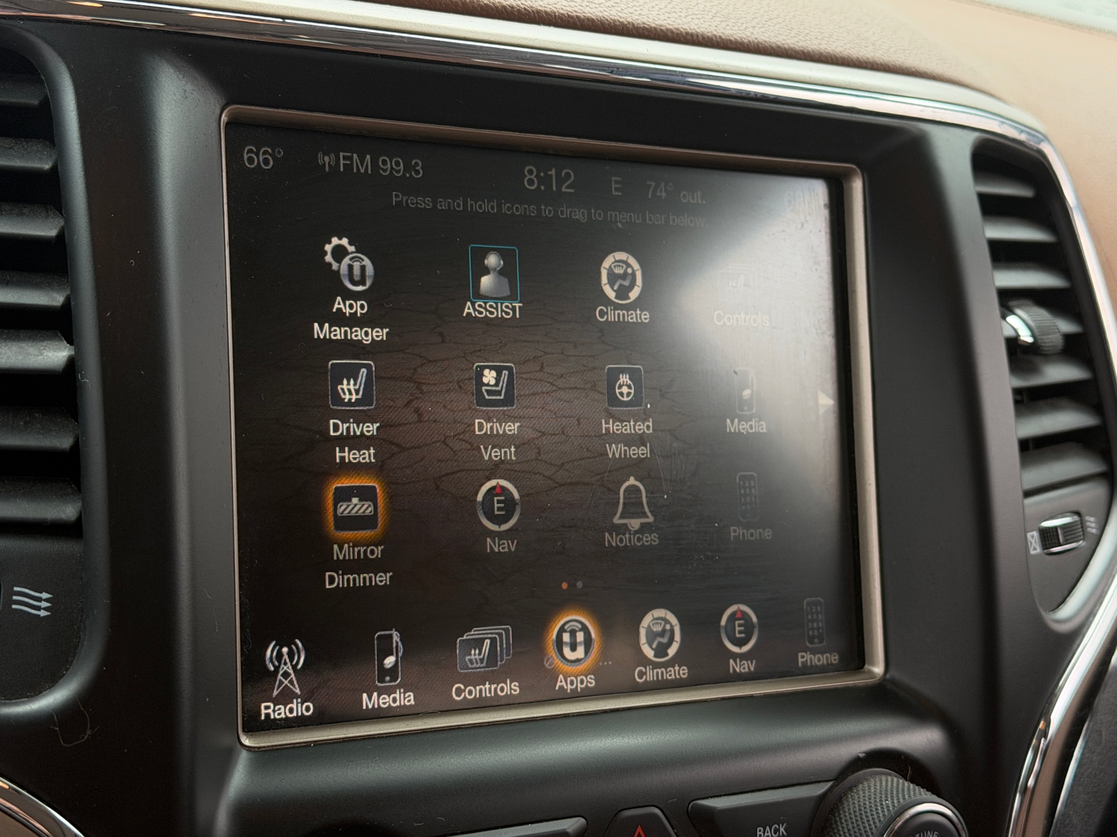 Thumbnail: 2016 Jeep Grand Cherokee - 3