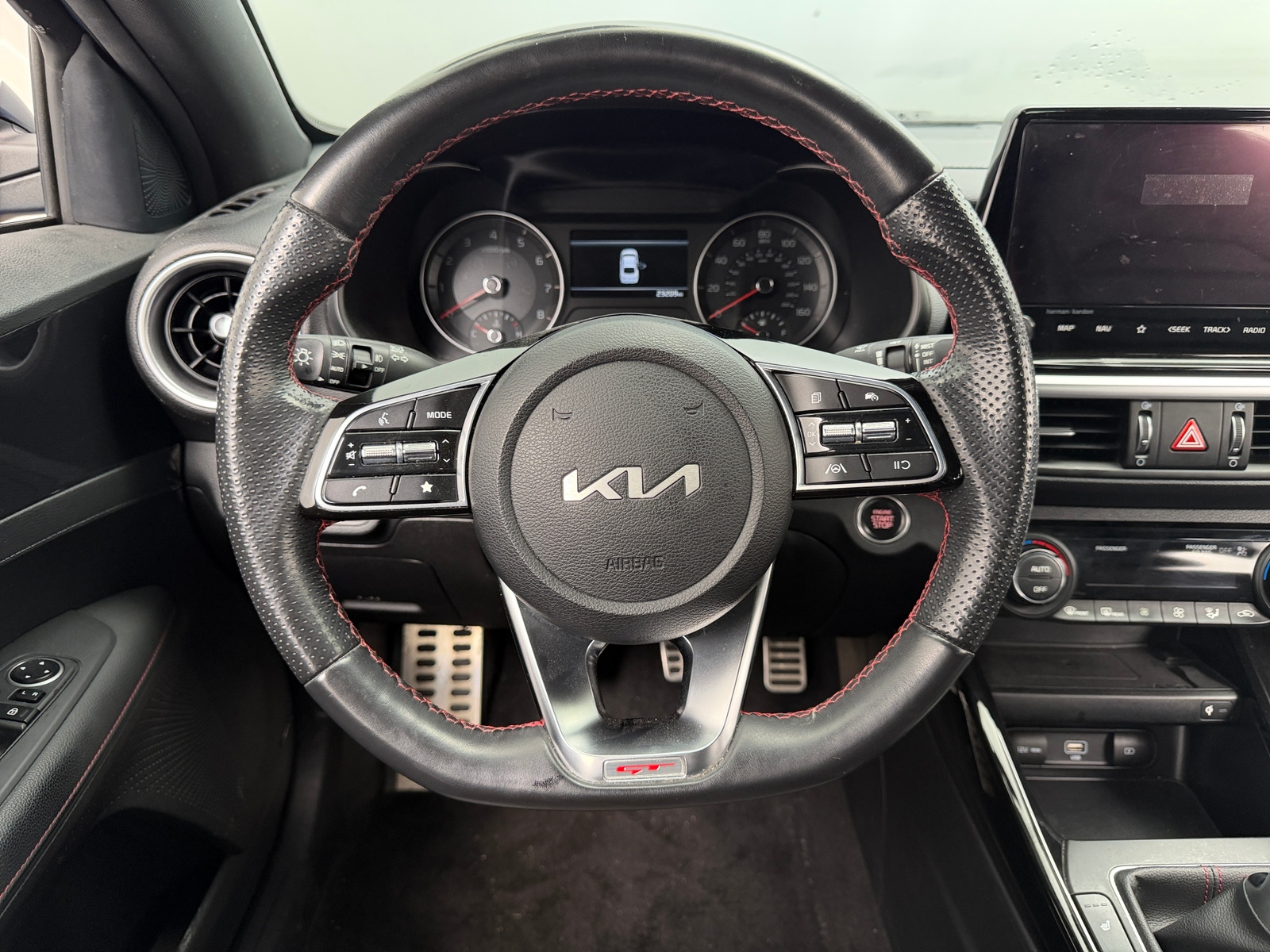 Thumbnail: 2023 Kia Forte - 4