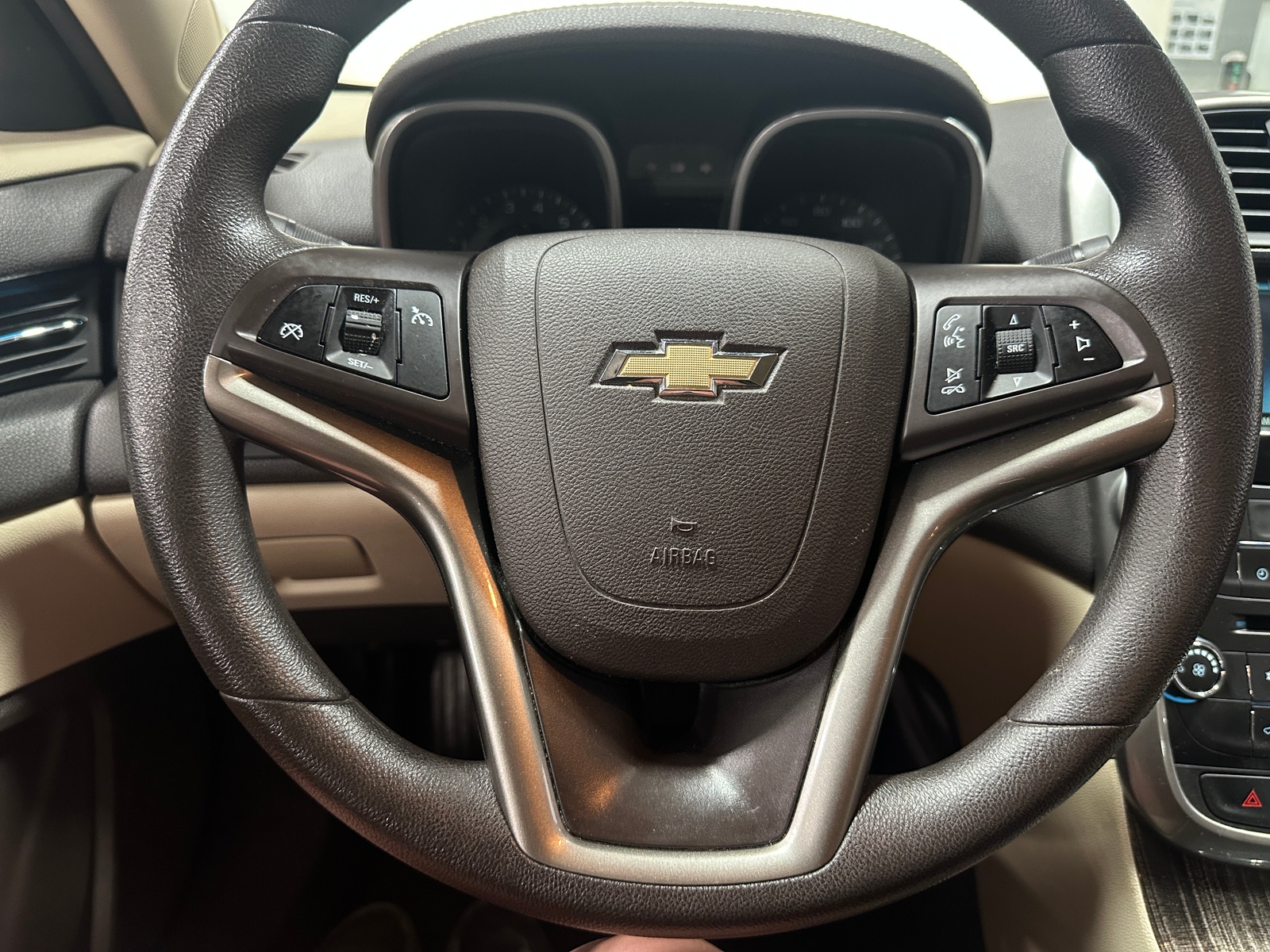 Thumbnail: 2016 Chevrolet Malibu - 4