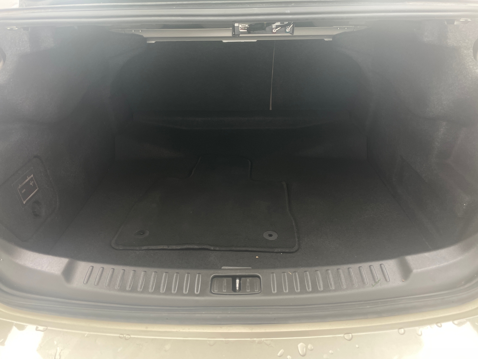 Thumbnail: 2016 Chevrolet Malibu - 6