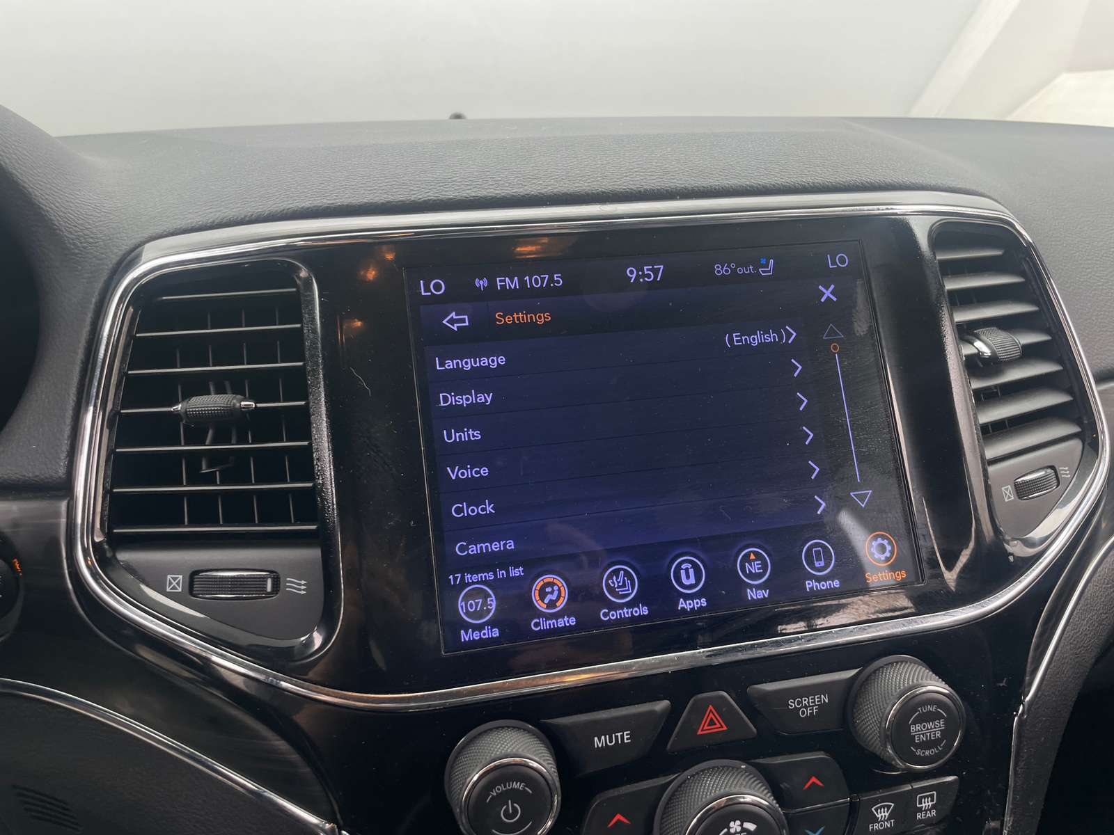 Thumbnail: 2020 Jeep Grand Cherokee - 3
