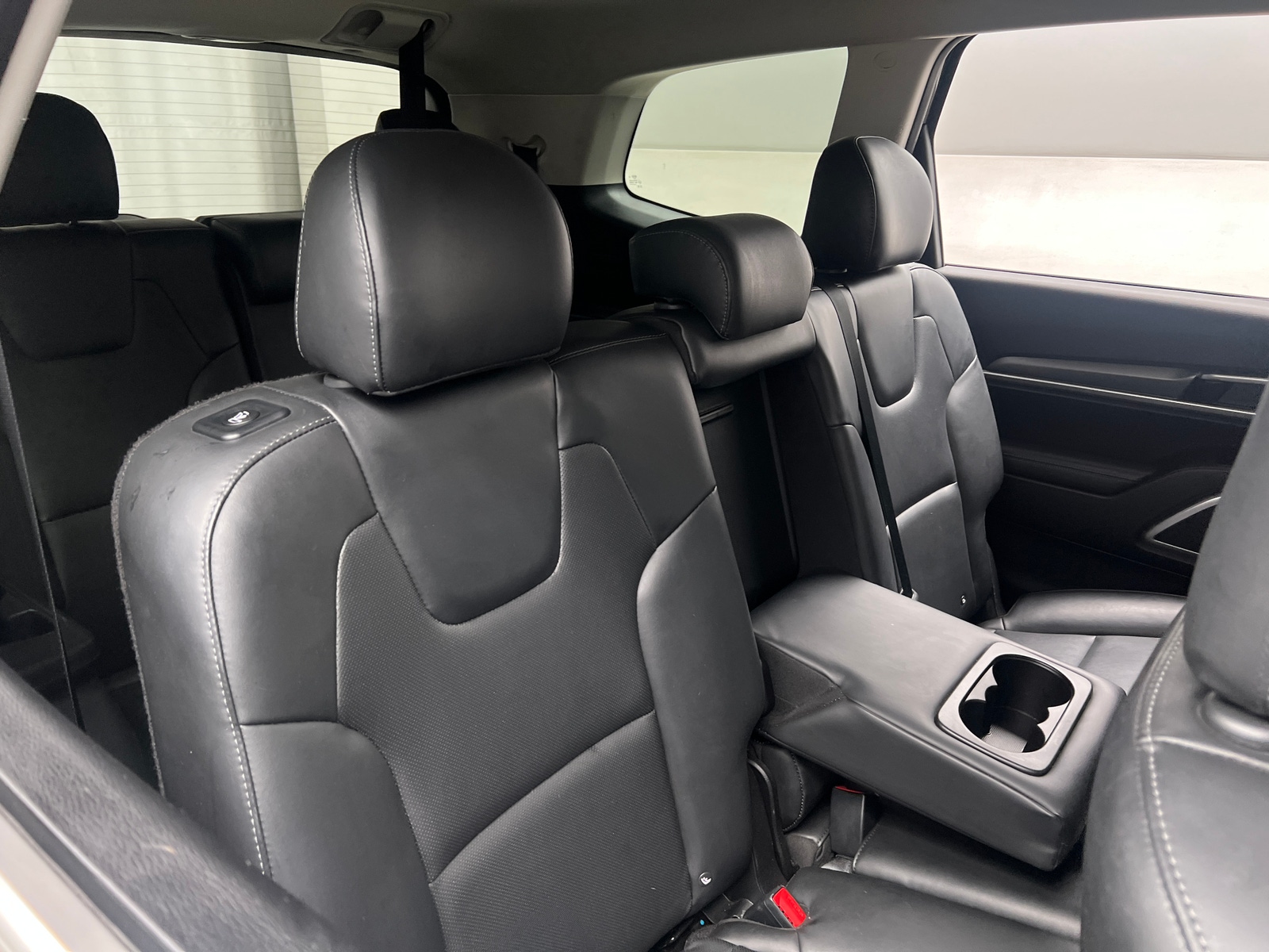 Thumbnail: 2020 Kia Telluride - 5