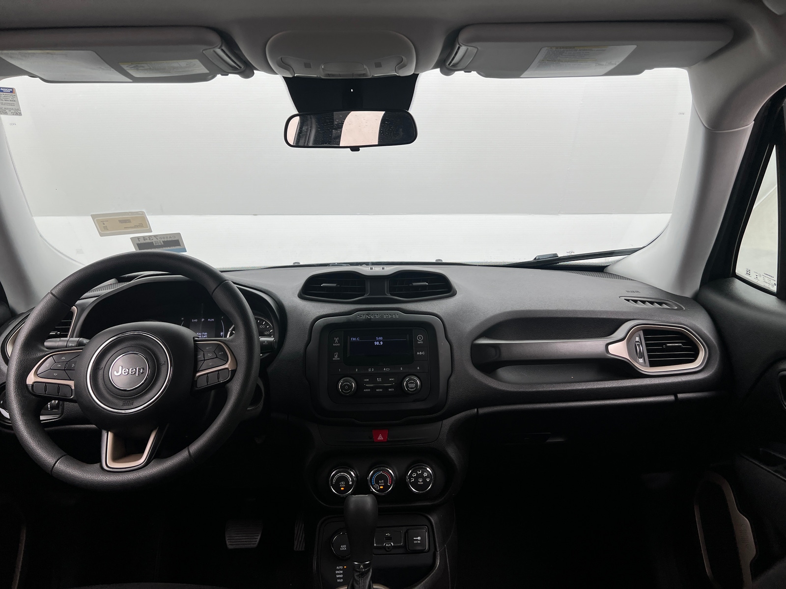 Thumbnail: 2017 Jeep Renegade - 3