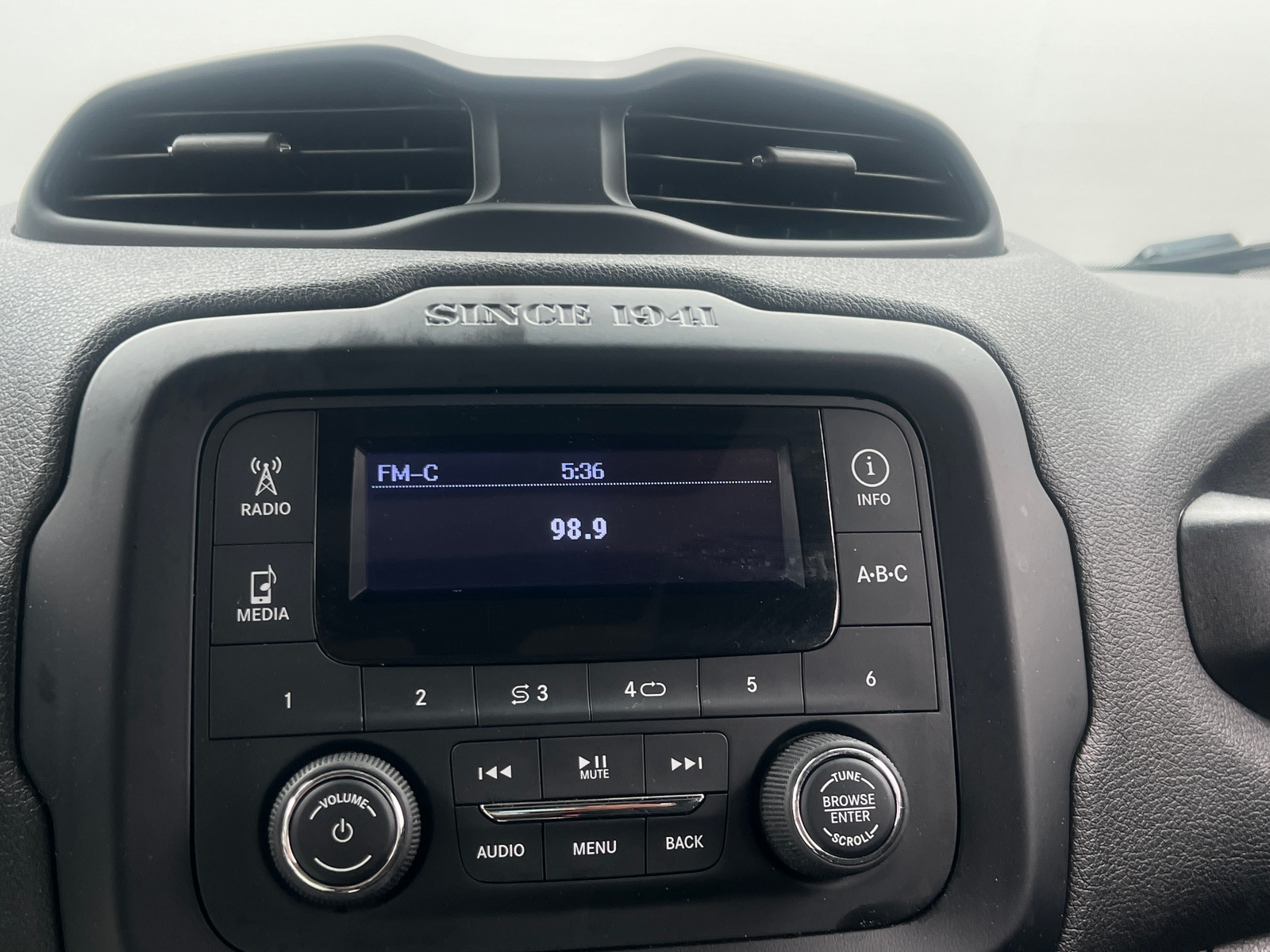 Thumbnail: 2017 Jeep Renegade - 4
