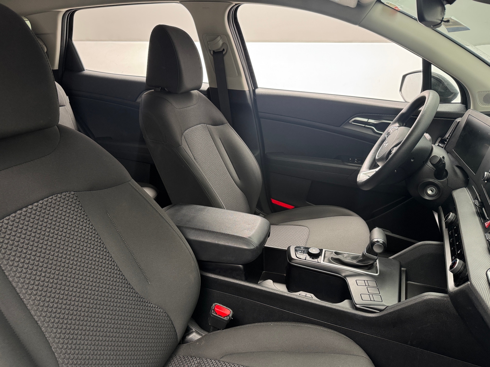 Thumbnail: 2025 Kia Sportage - 2