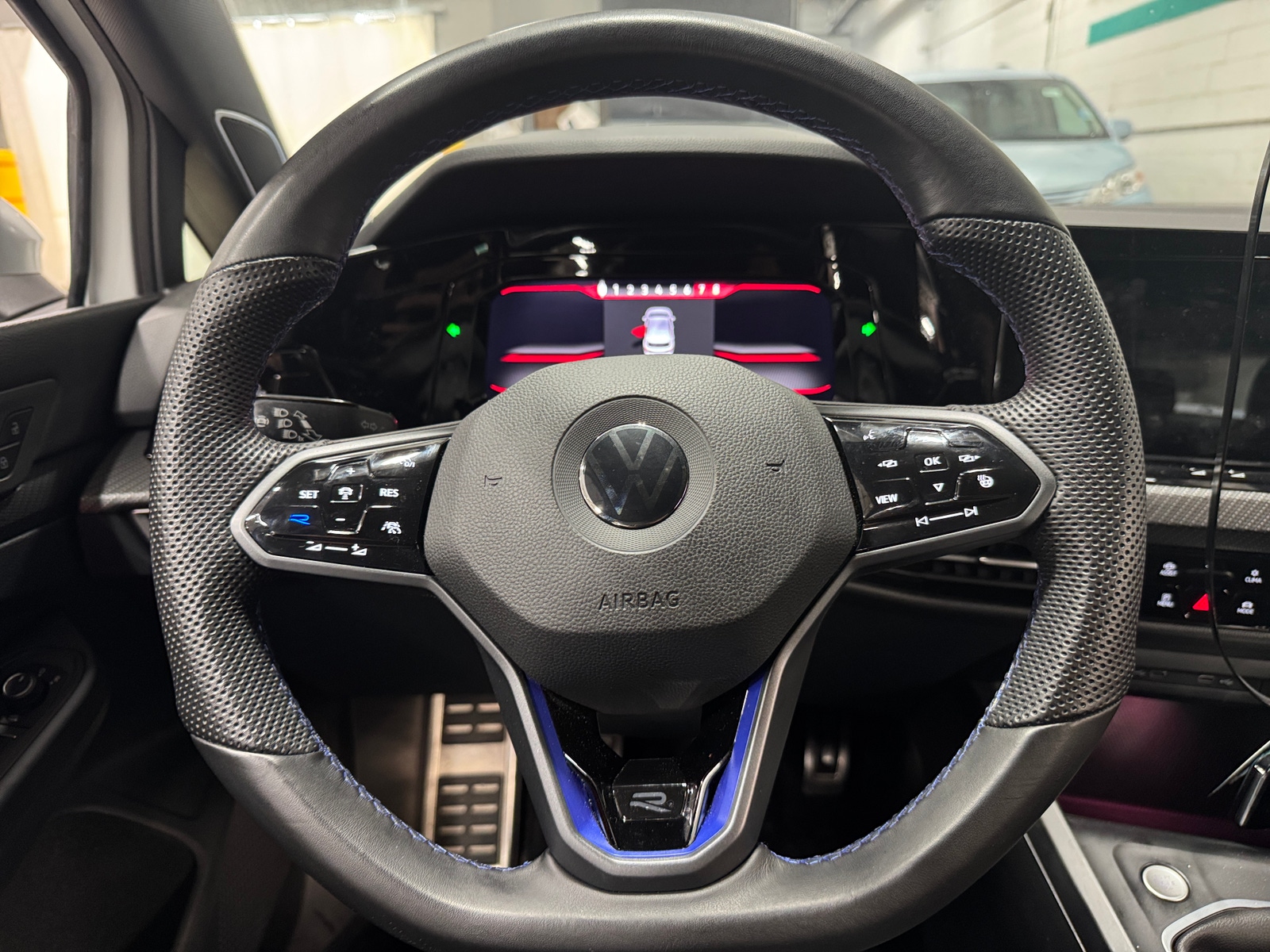 Thumbnail: 2022 Volkswagen Golf - 4