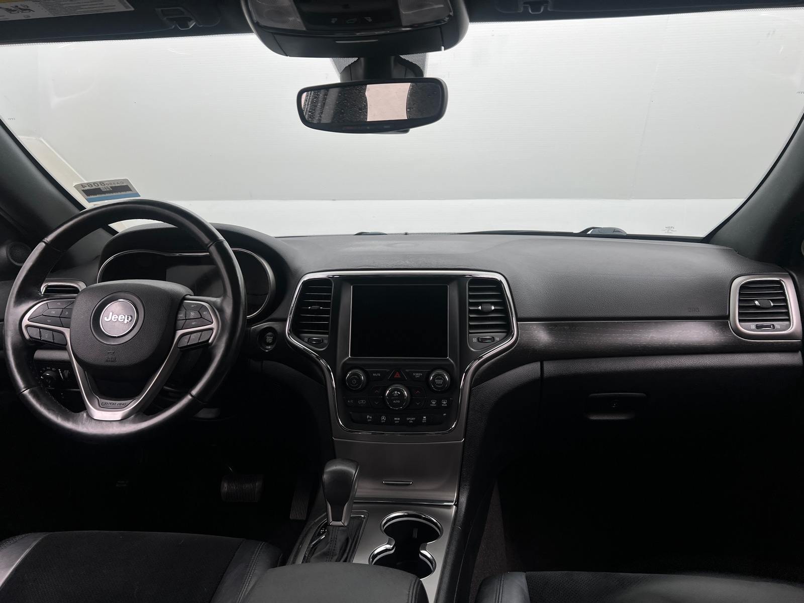 Thumbnail: 2018 Jeep Grand Cherokee - 3