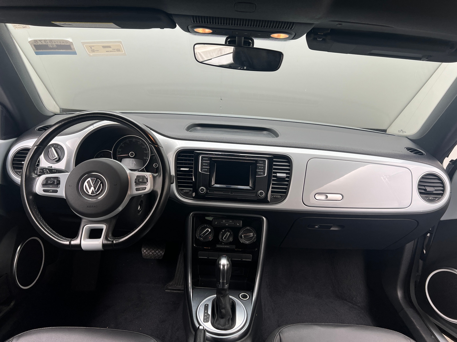 Thumbnail: 2017 Volkswagen Beetle - 3