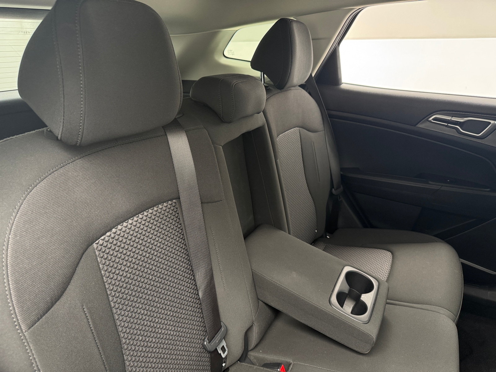 Thumbnail: 2025 Kia Sportage - 6